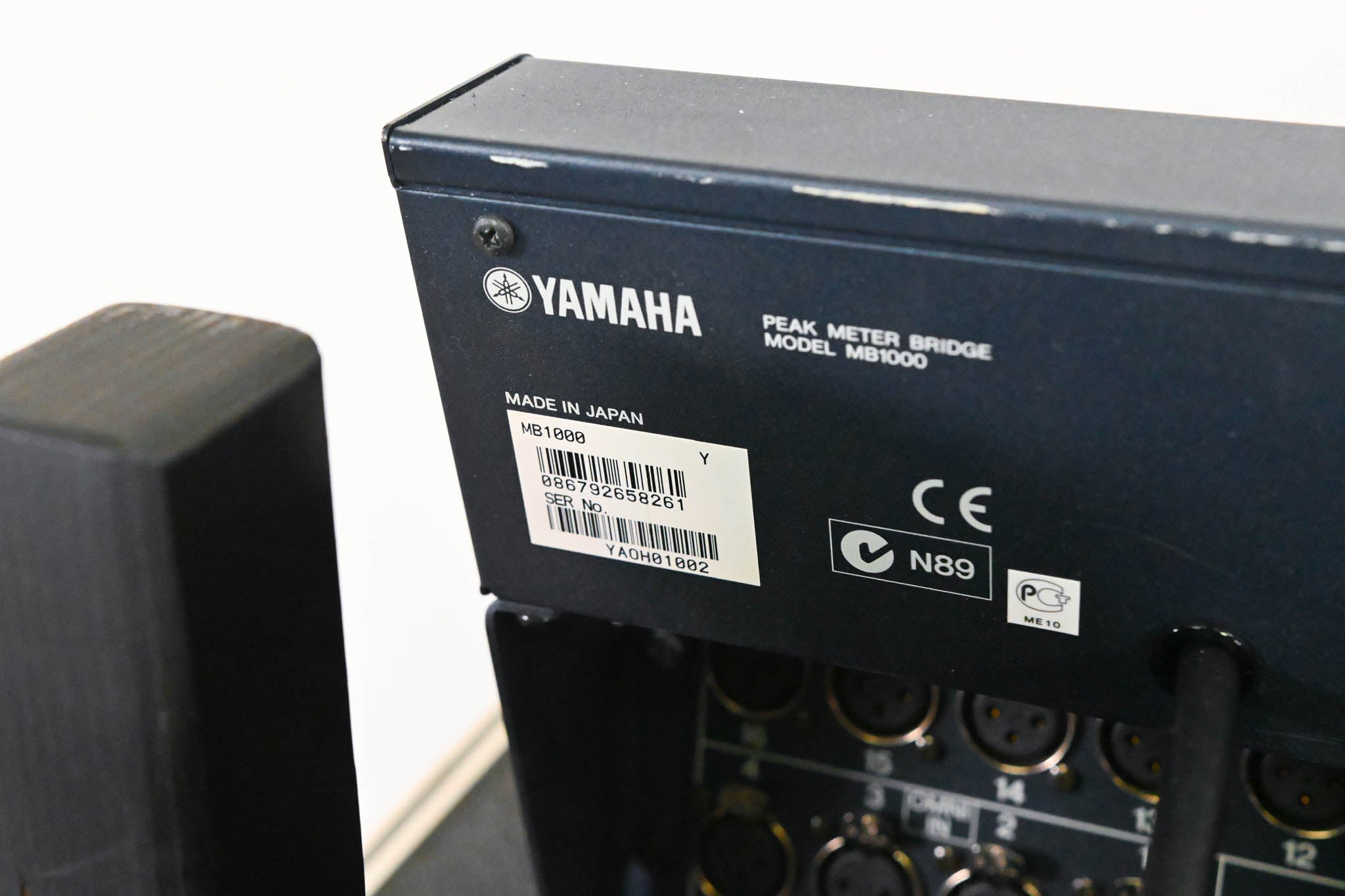 Yamaha DM1000 48-Channel Digital Audio Mixing Console w/ Road Case