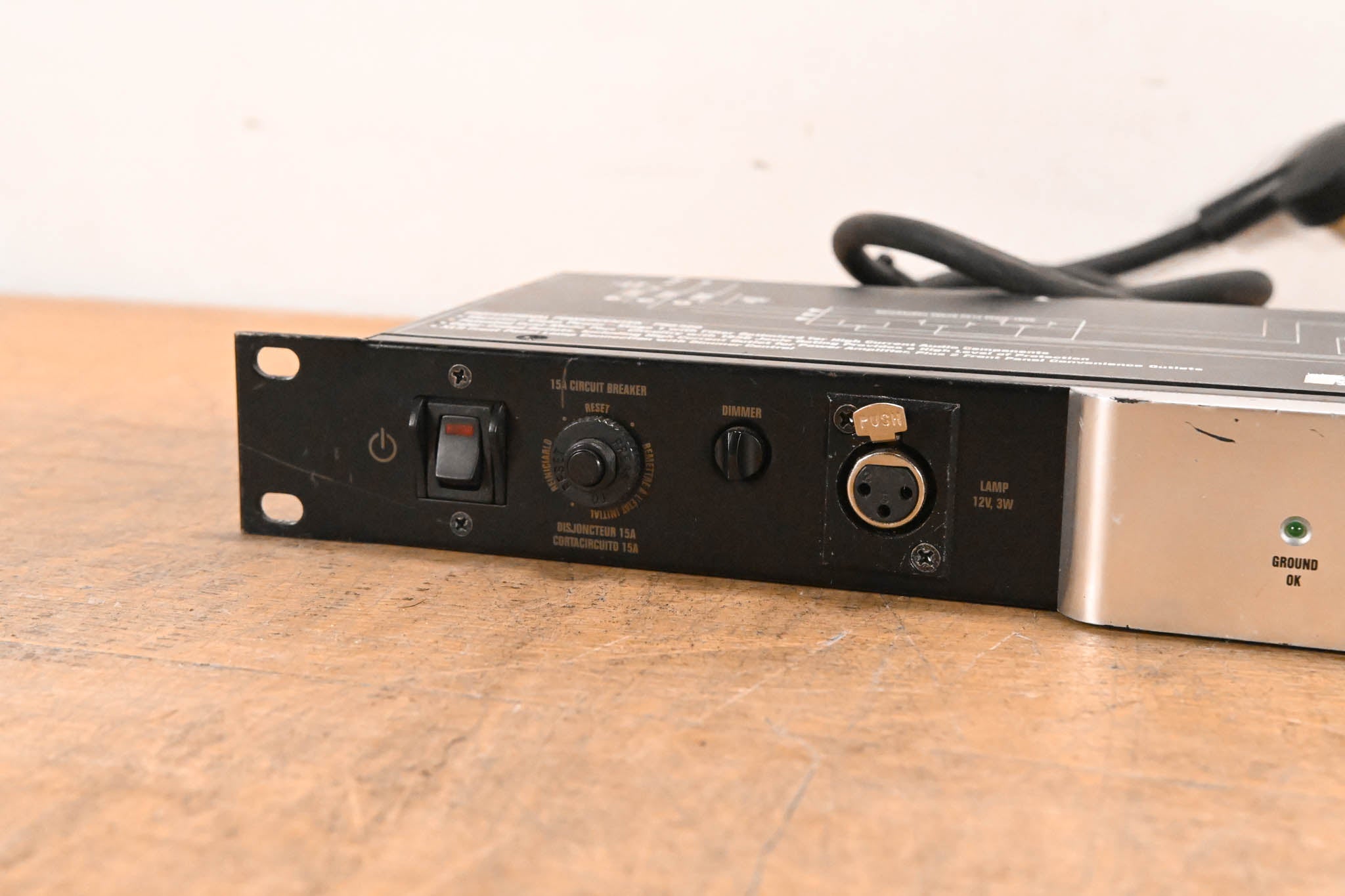 Monster Power PRO 900 PowerCenter Power Conditioner