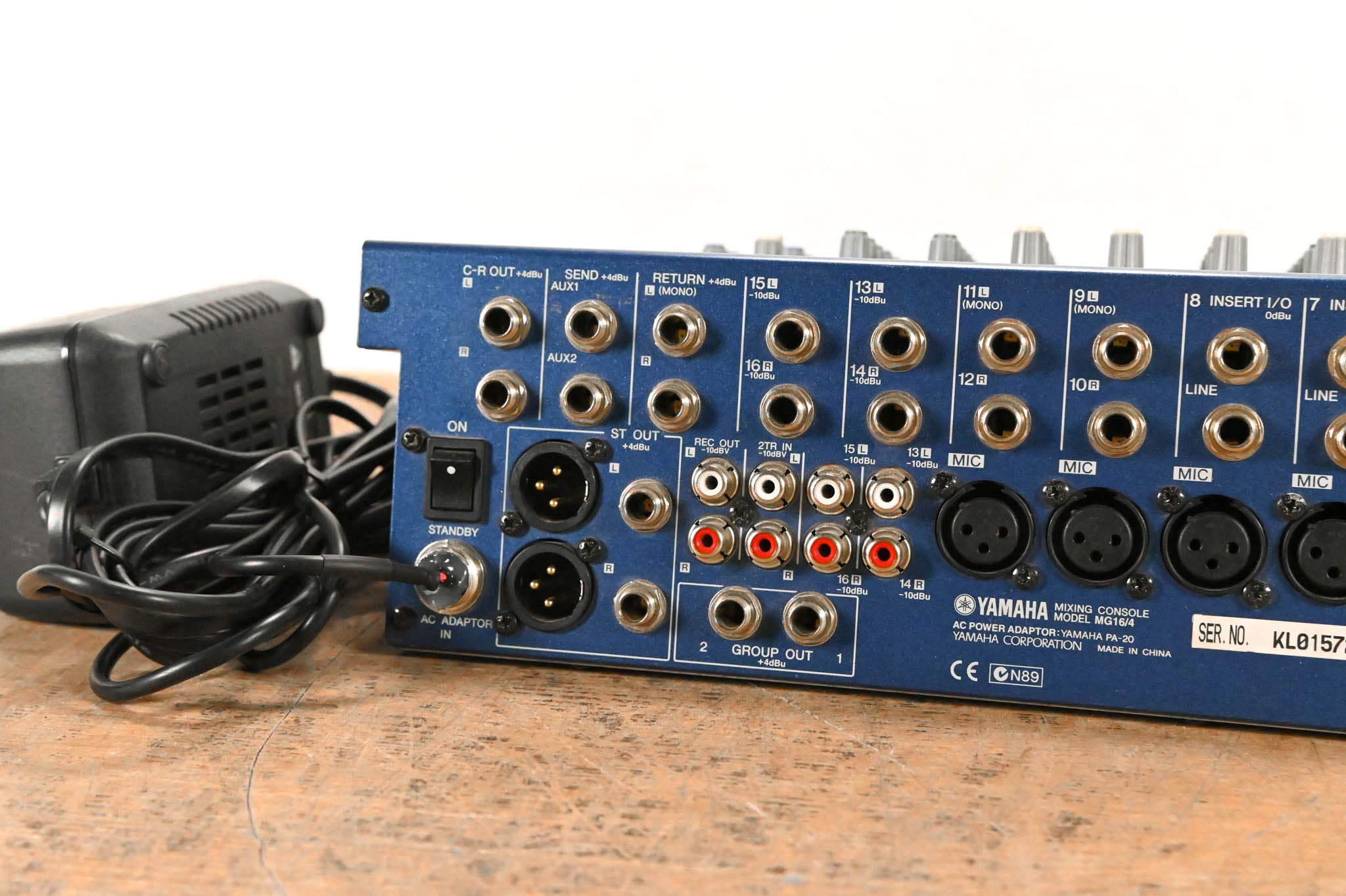 Yamaha MG16/4 16-Channel 4-Bus Analog Mixing Console