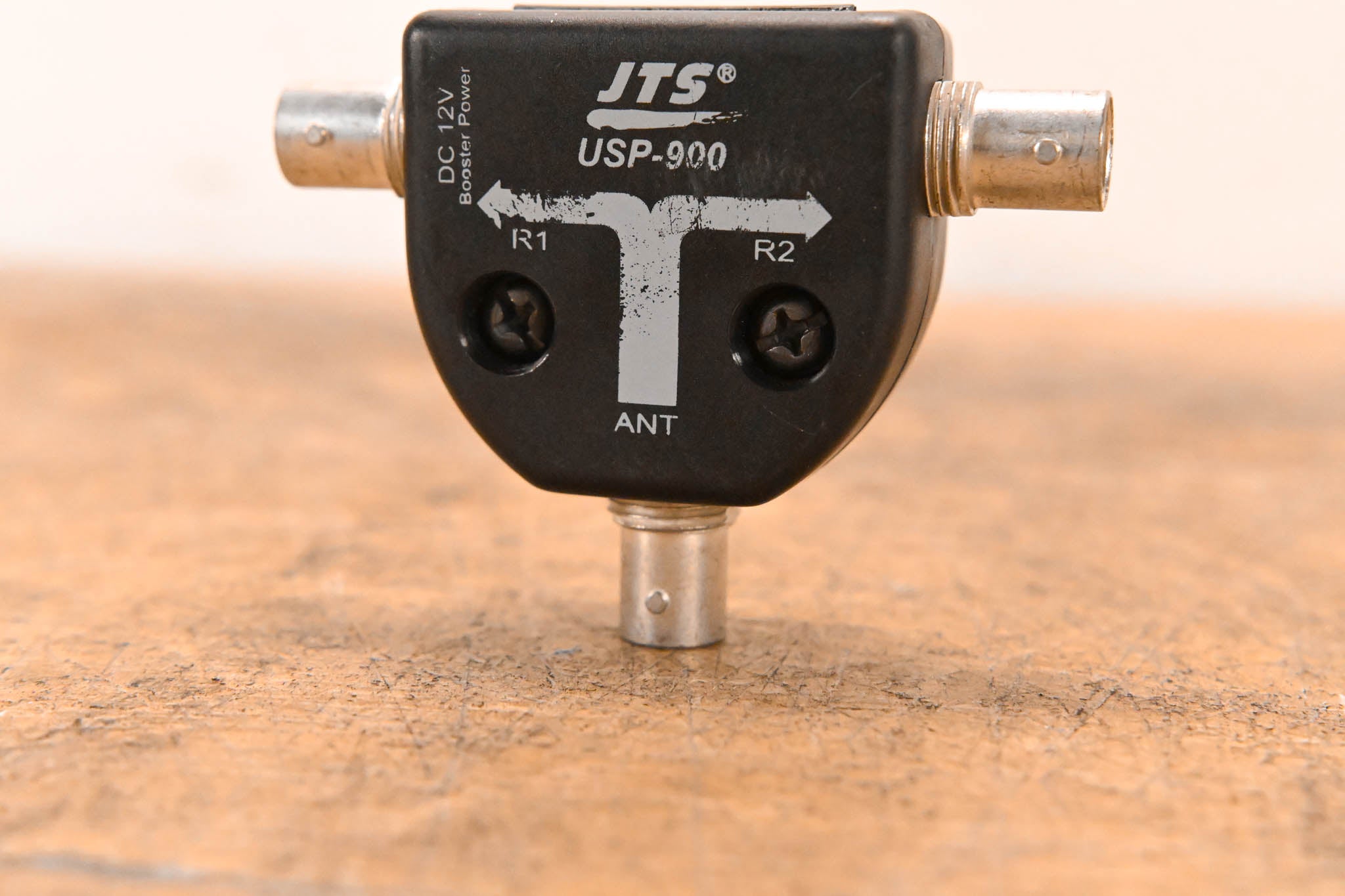 JTS USP-900 Passive UHF Antenna Splitter/UHF Combiner