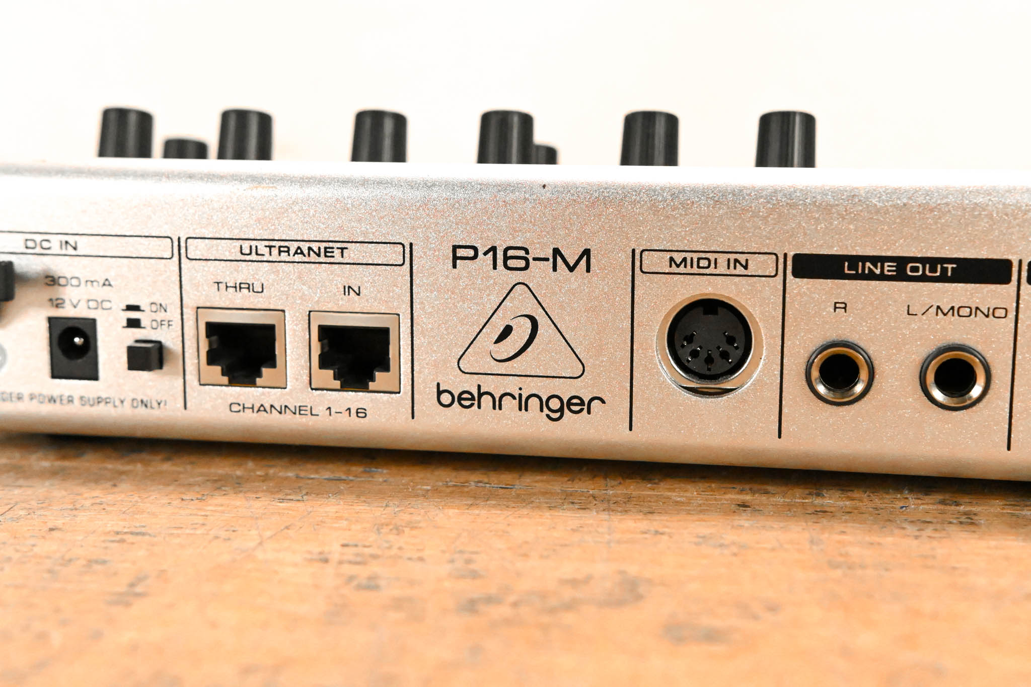Behringer Powerplay P16-M 16-Channel Digital Personal Mixer