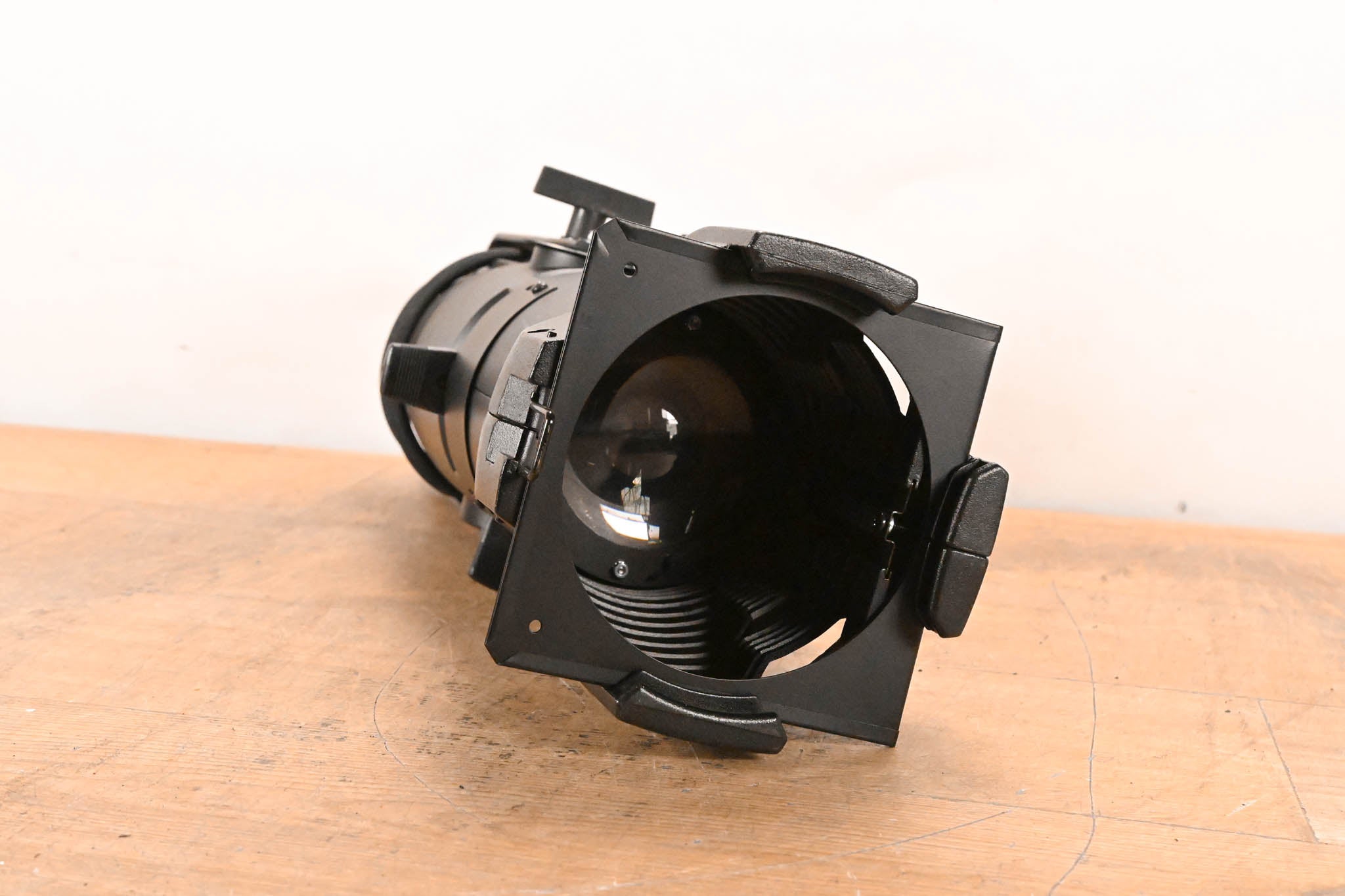 ETC Source Four Jr 25-50 Degree Zoom 575 Ellipsoidal Light