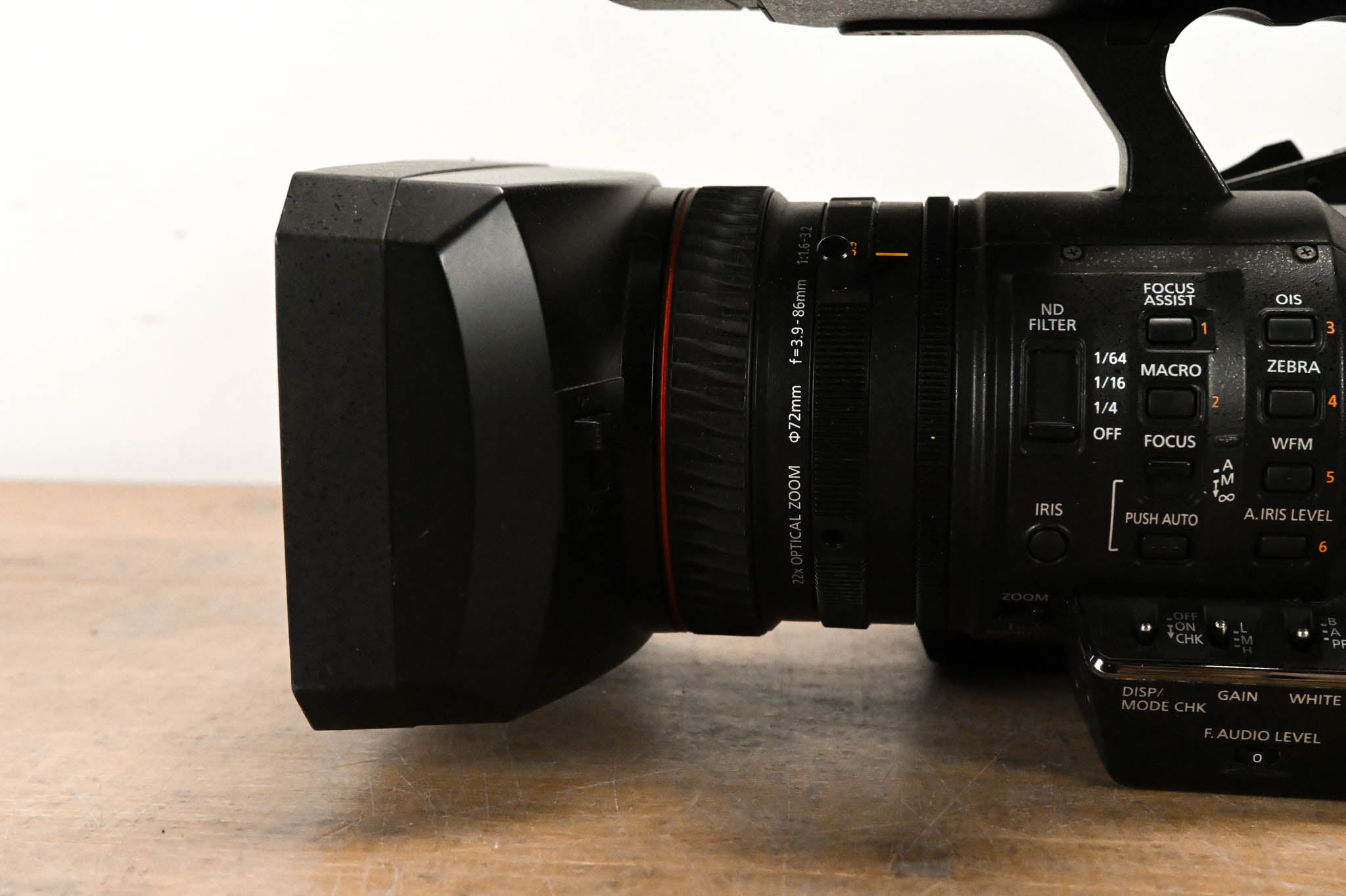 Panasonic AJ-PX230 P2HD 1080p60 AVC Ultra Camcorder