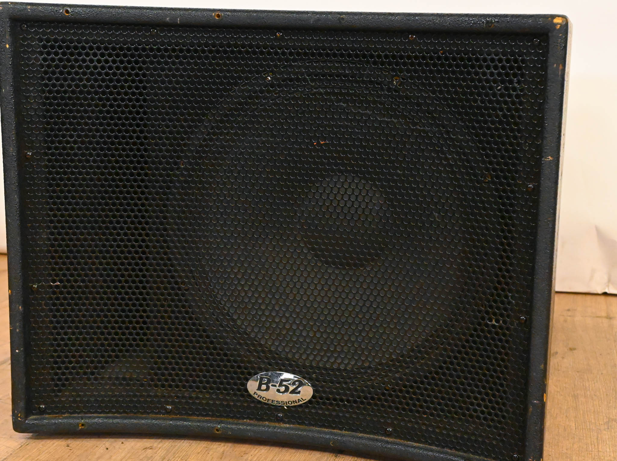 B-52 Matrix 1000 15" Active Subwoofer