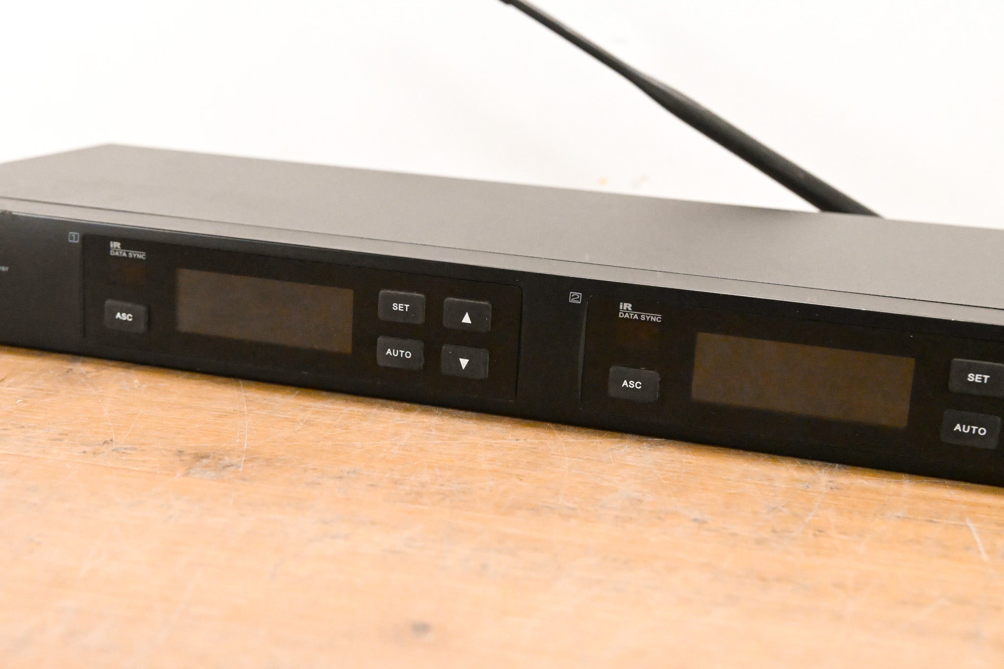 Airwave Technologies AT-4200 Wireless Receiver: 514-542 MHz (NO PSU)