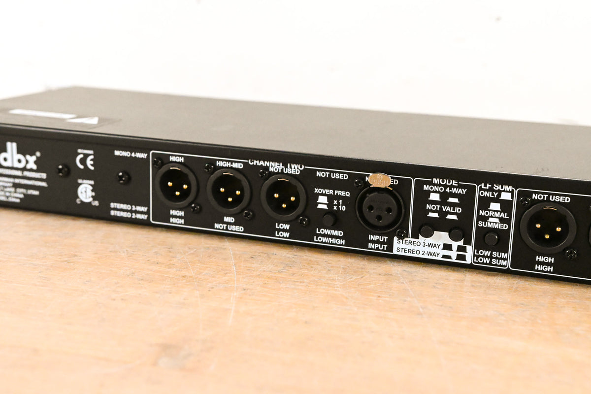 dbx 234xs 2/3-Way Stereo, 4-Way Mono Crossover