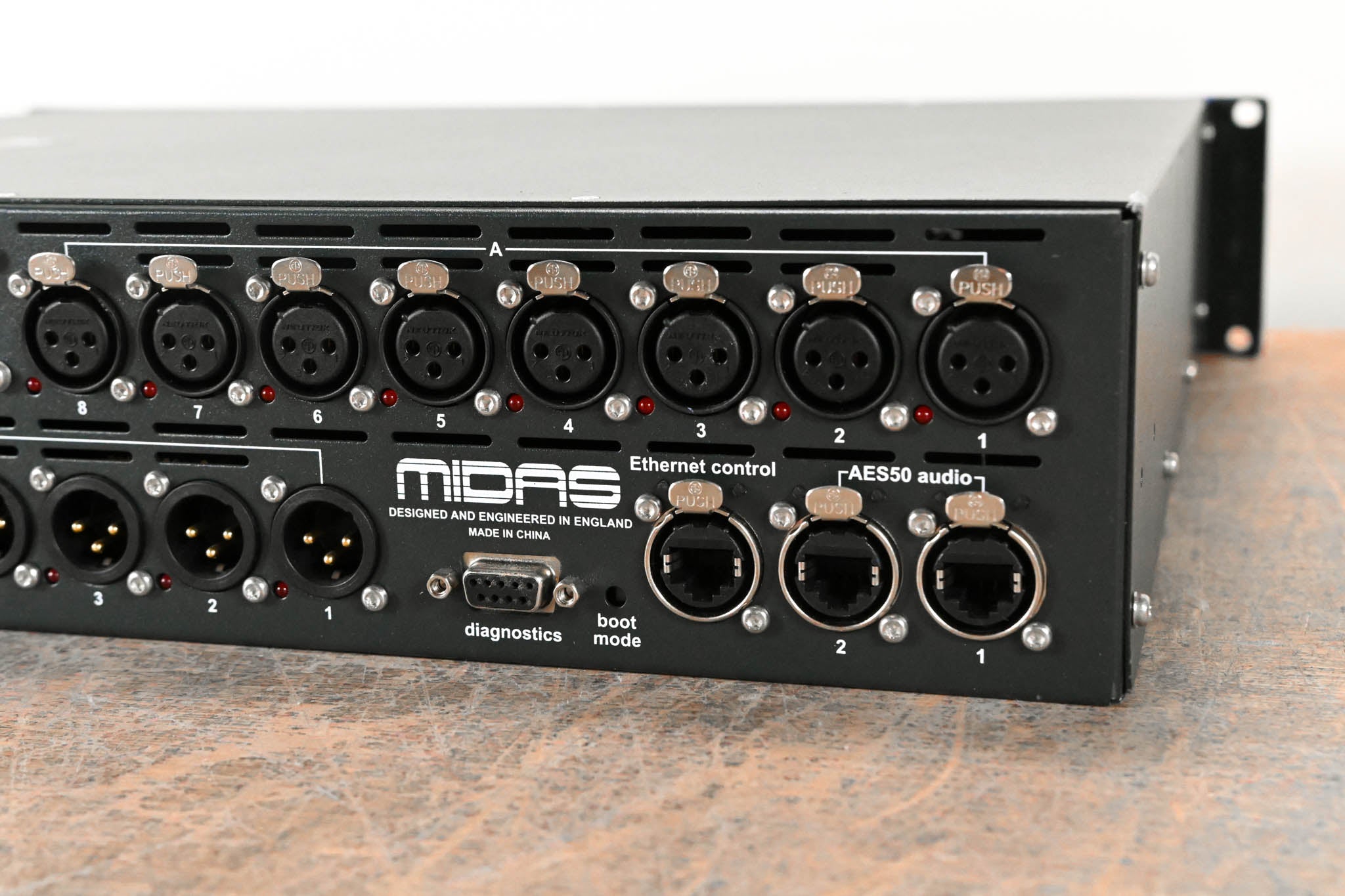 Midas DL153 16-input / 8-output Stage Box