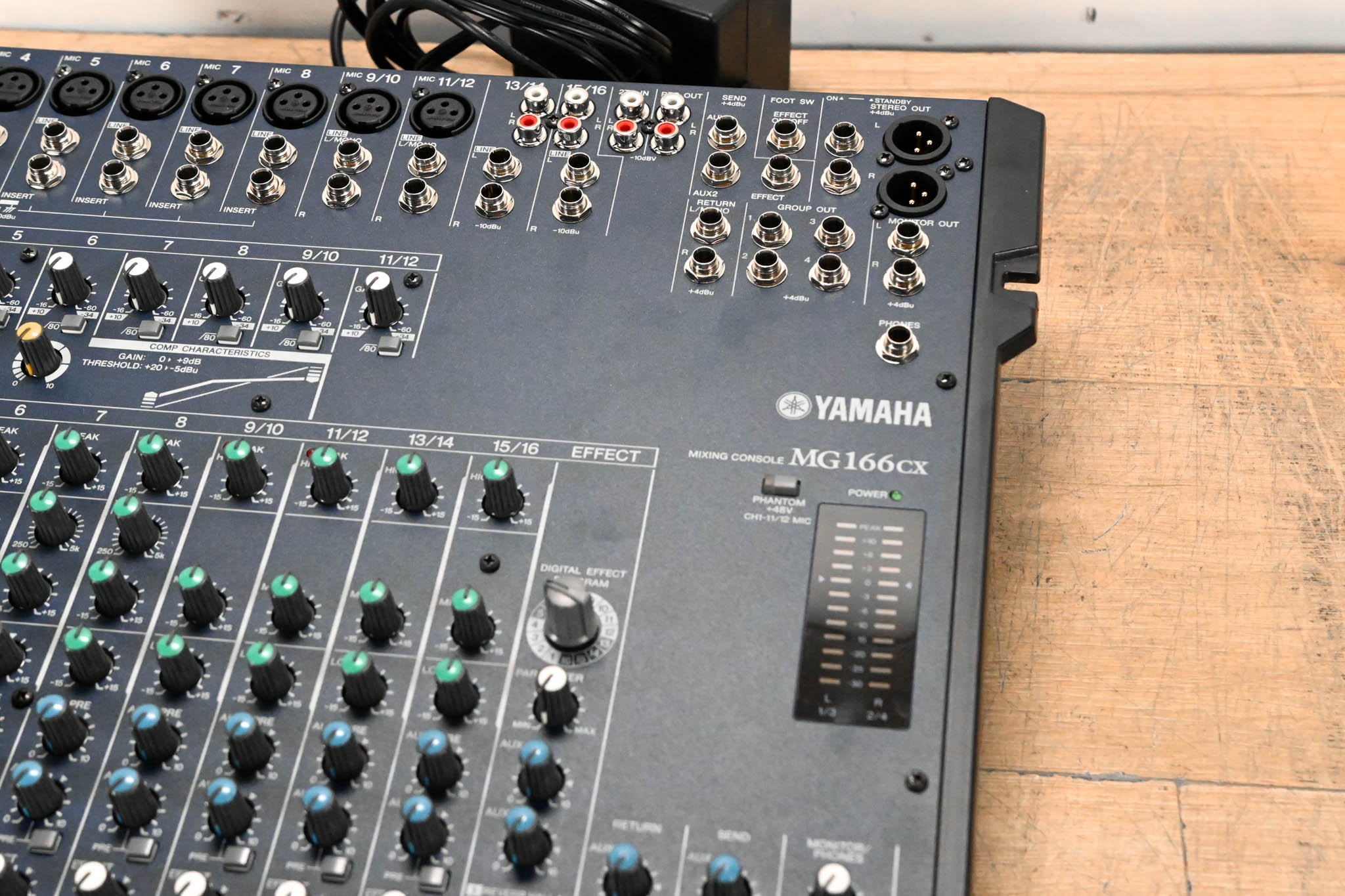 Yamaha MG166CX 16-Channel, 6-Bus Analog Mixer