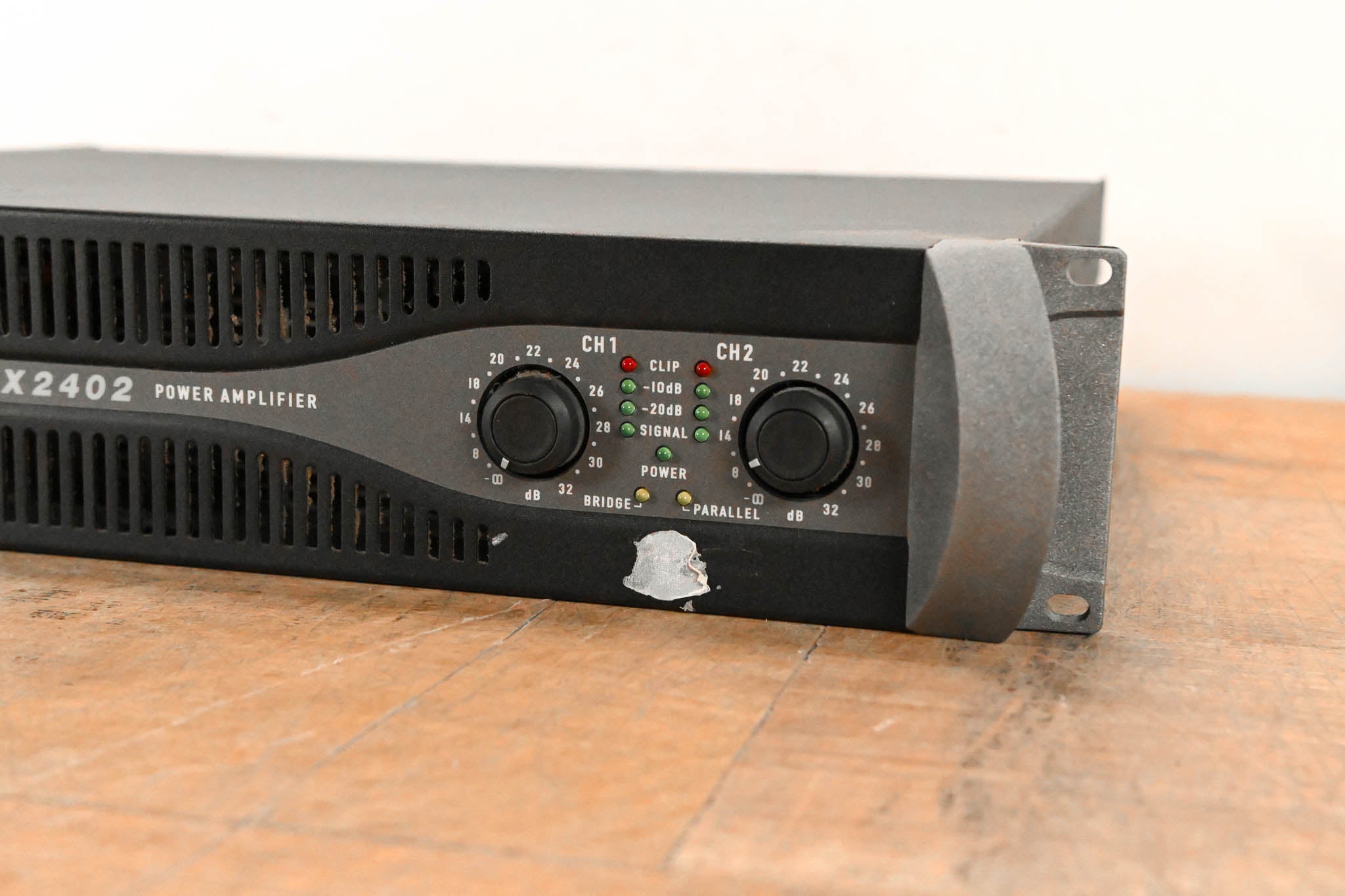 QSC PLX2402 2-Channel Power Amplifier