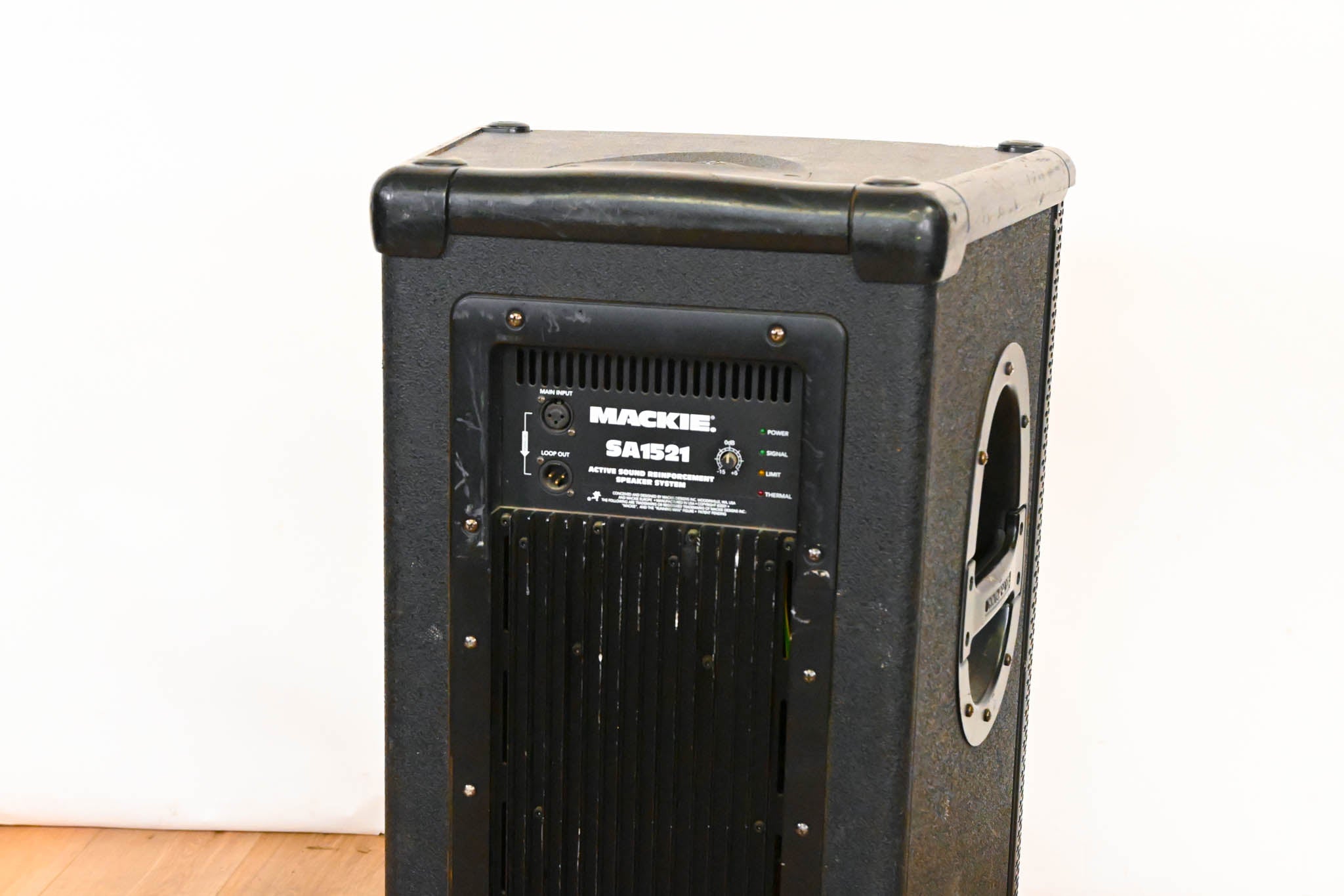 Mackie SA1521 15" Two-Way Powered Loudspeaker