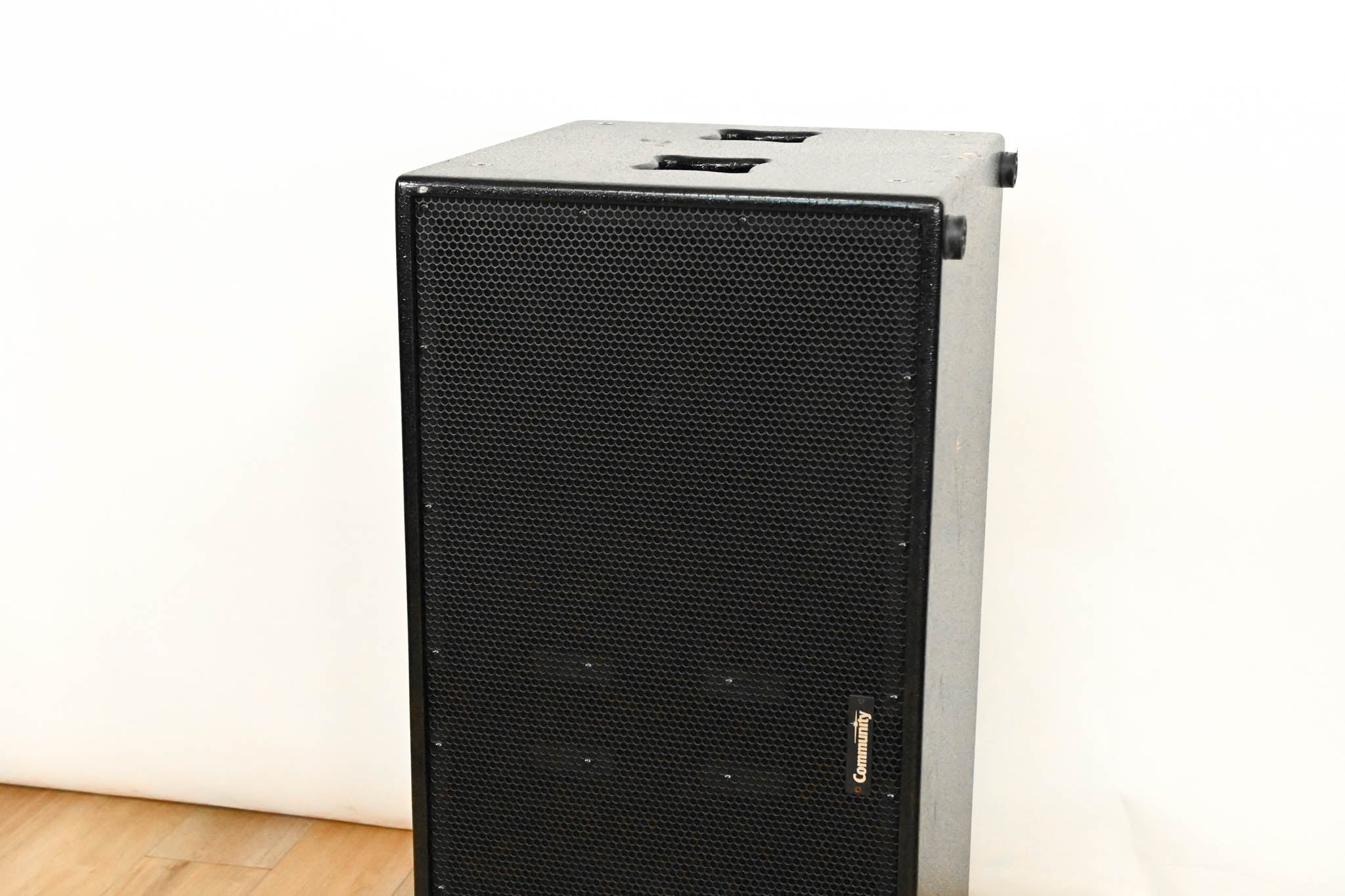 Community V2-215S Dual 15" Subwoofer System
