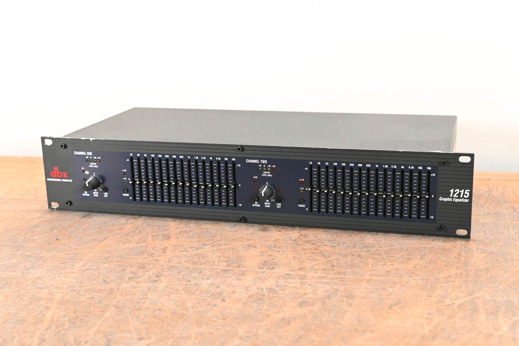 dbx 1215 Dual-Channel 15-Band Equalizer