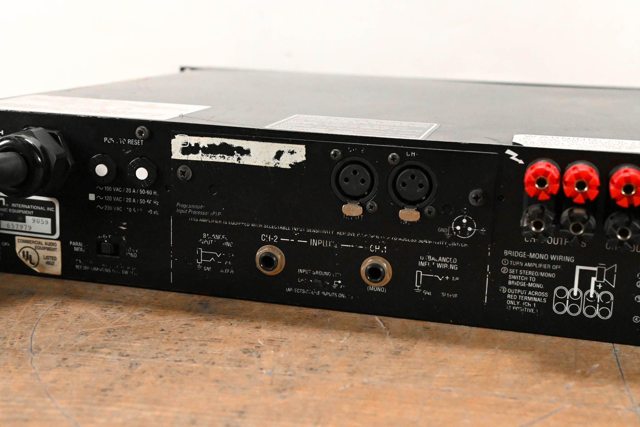 Crown Macro-Tech 3600VZ 2-Channel Power Amplifier