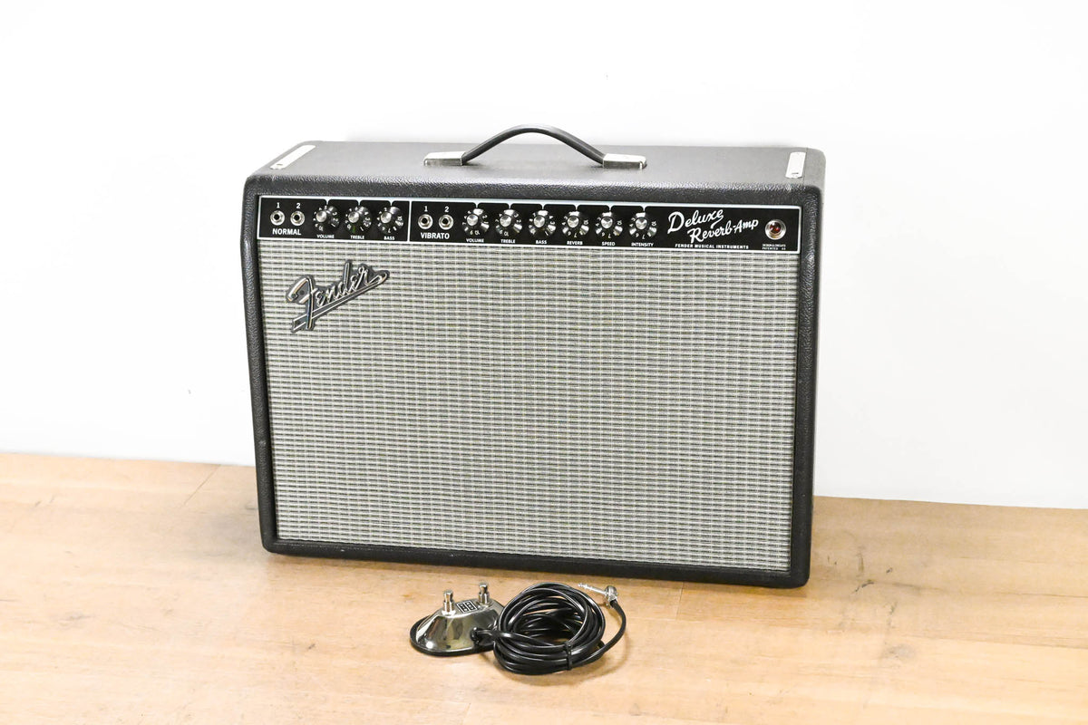 Fender '65 Deluxe Reverb Reissue 22W 1x12" Combo Amp w/ Footswitch