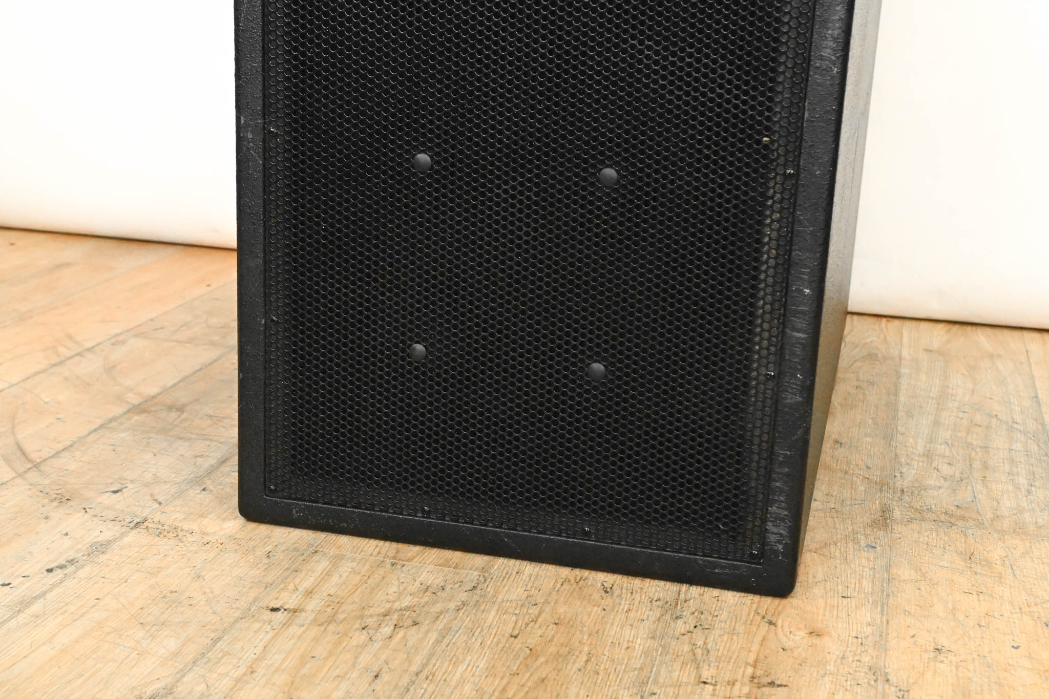 EAW SB1000zP Dual 18" Passive Subwoofer