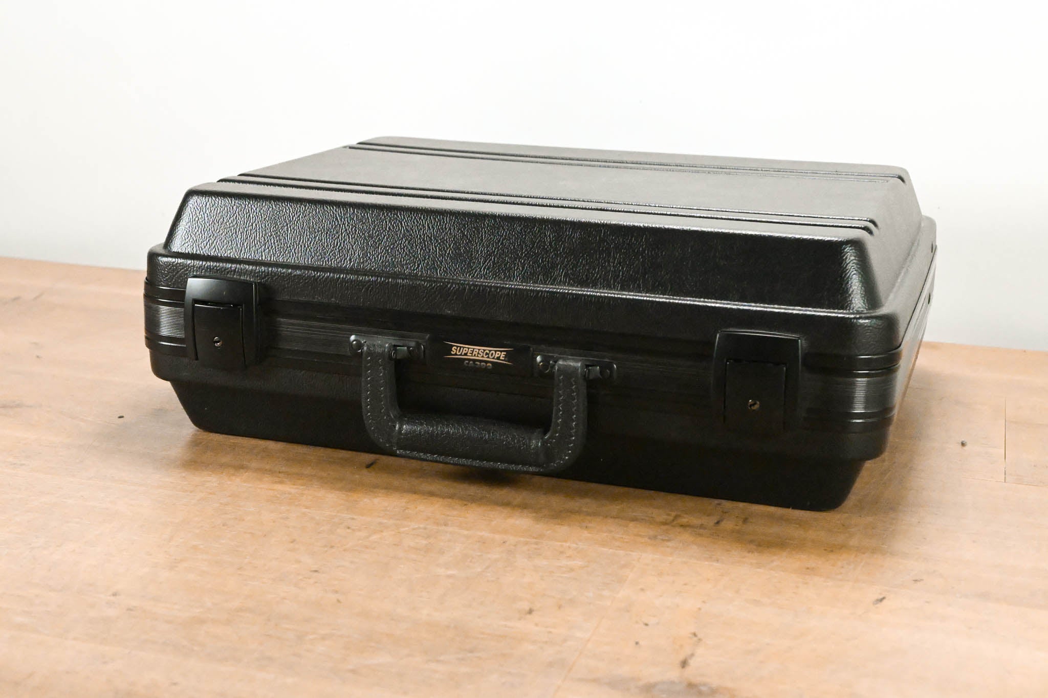 Superscope PSD330 Compact CD Player/Recorder with CA300 Carrying Case