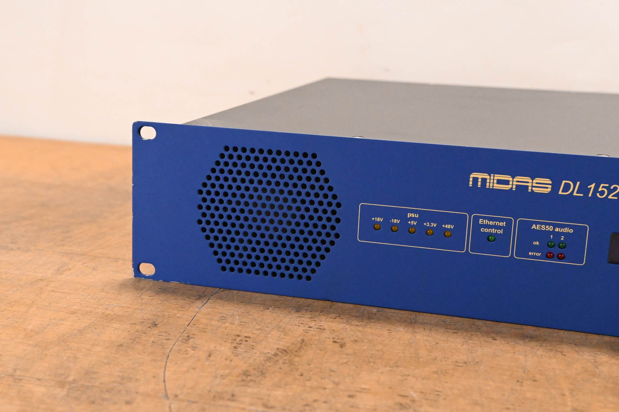 Midas DL152 PRO Series 24-Output Stage Box