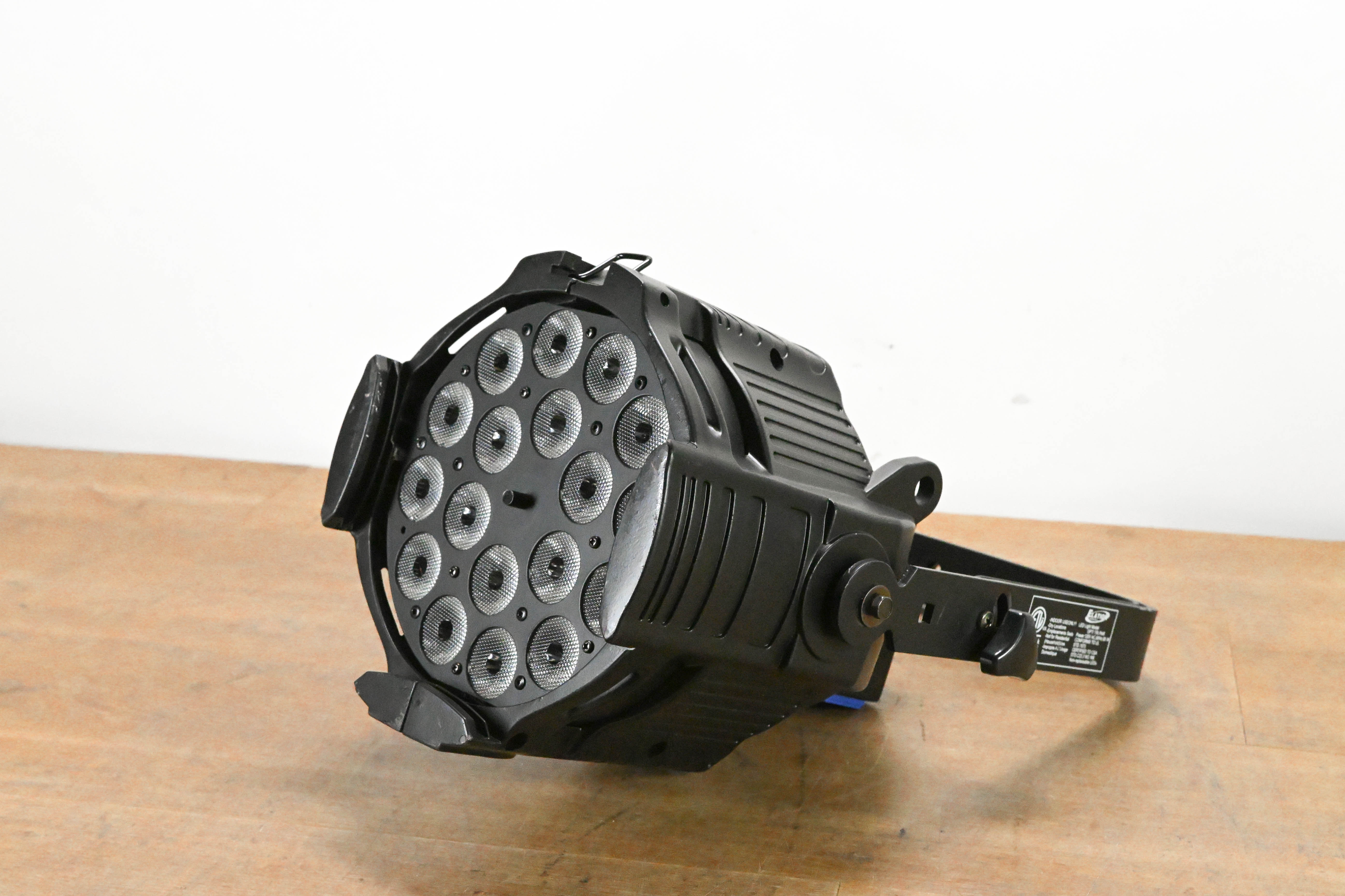 Elation OPTI TRI PAR 18 x 3W Tri Color LED Par