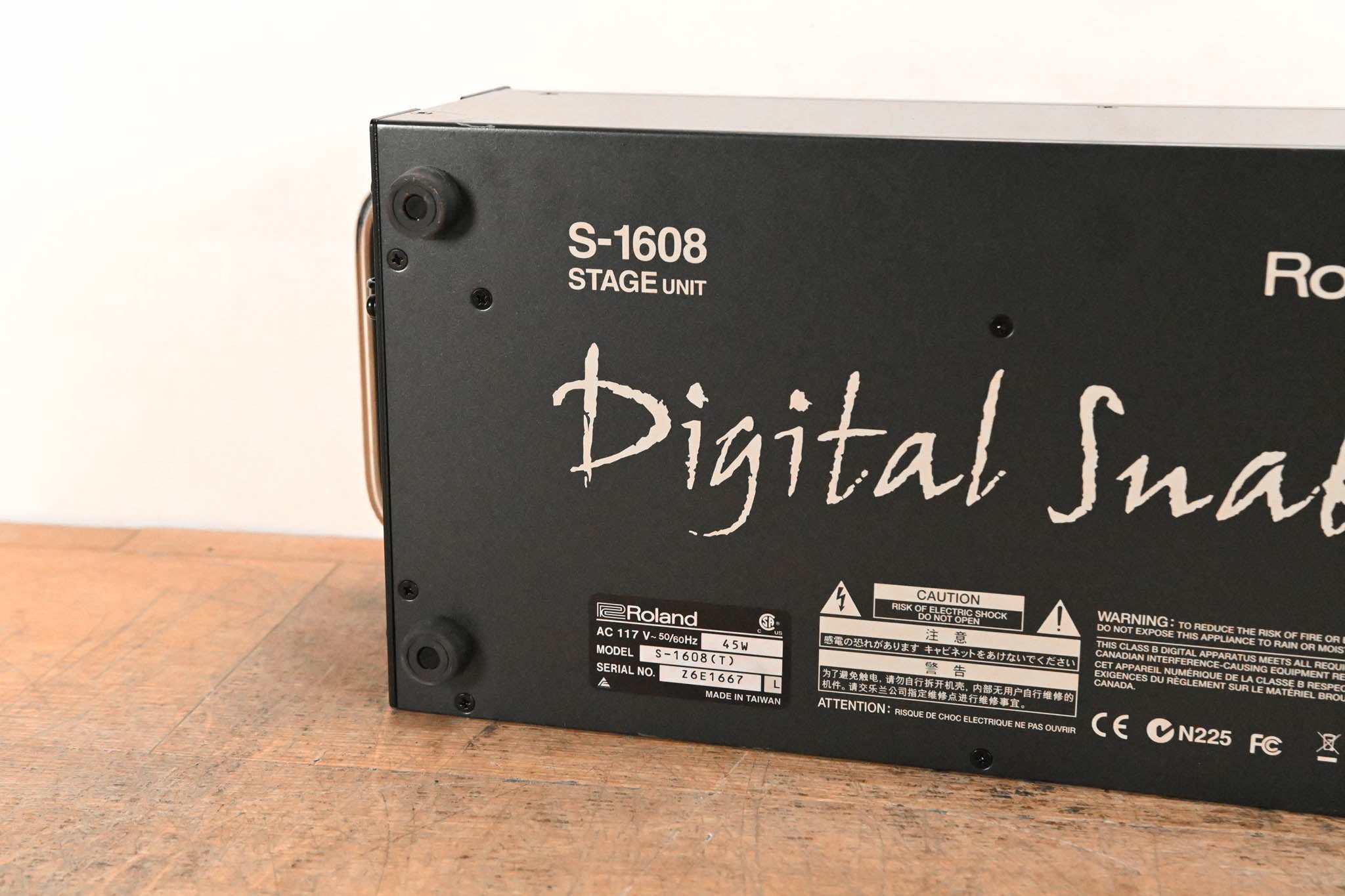 Roland S-1608 16 x 8 Stage Unit