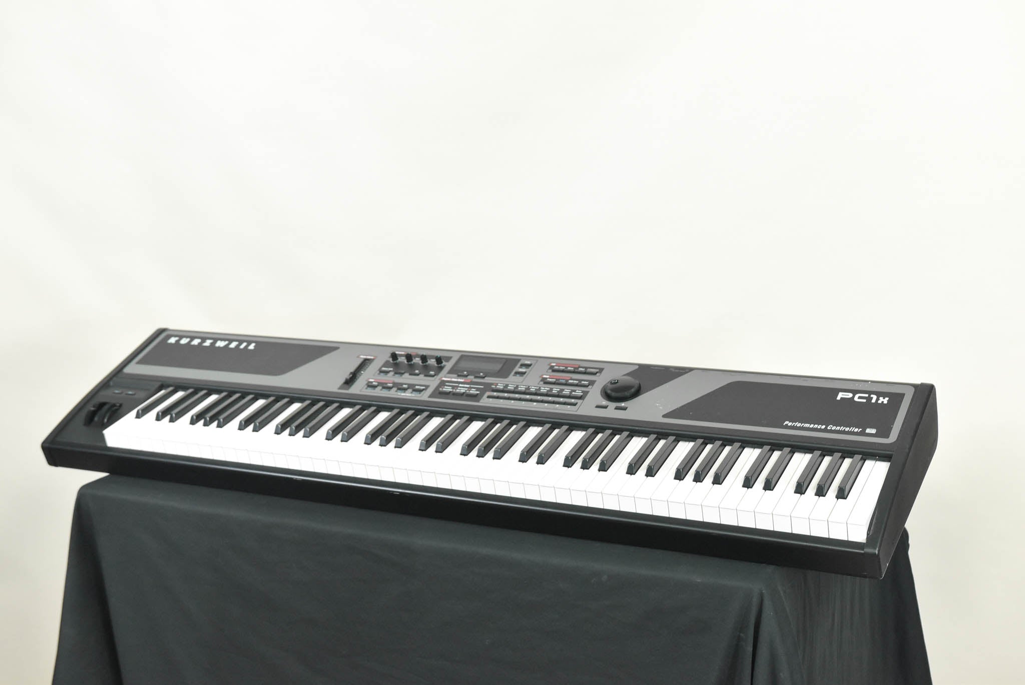 Kurzweil PC1X 88-Note Weighted Keyboard Synthesizer (NO POWER SUPPLY)