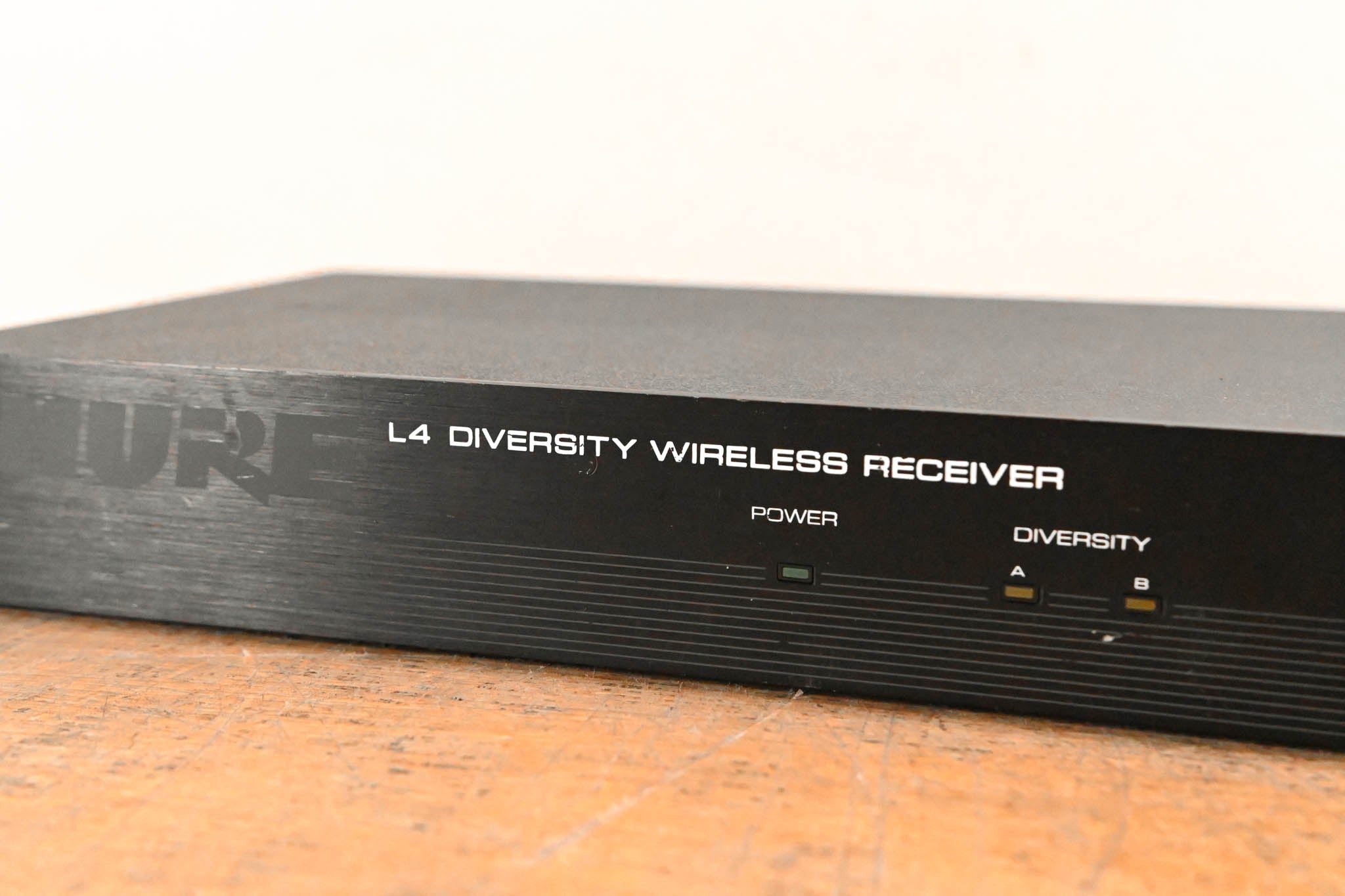 Shure L4 Diversity Wireless Receiver - 177.000 MHz (NO POWER SUPPLY)