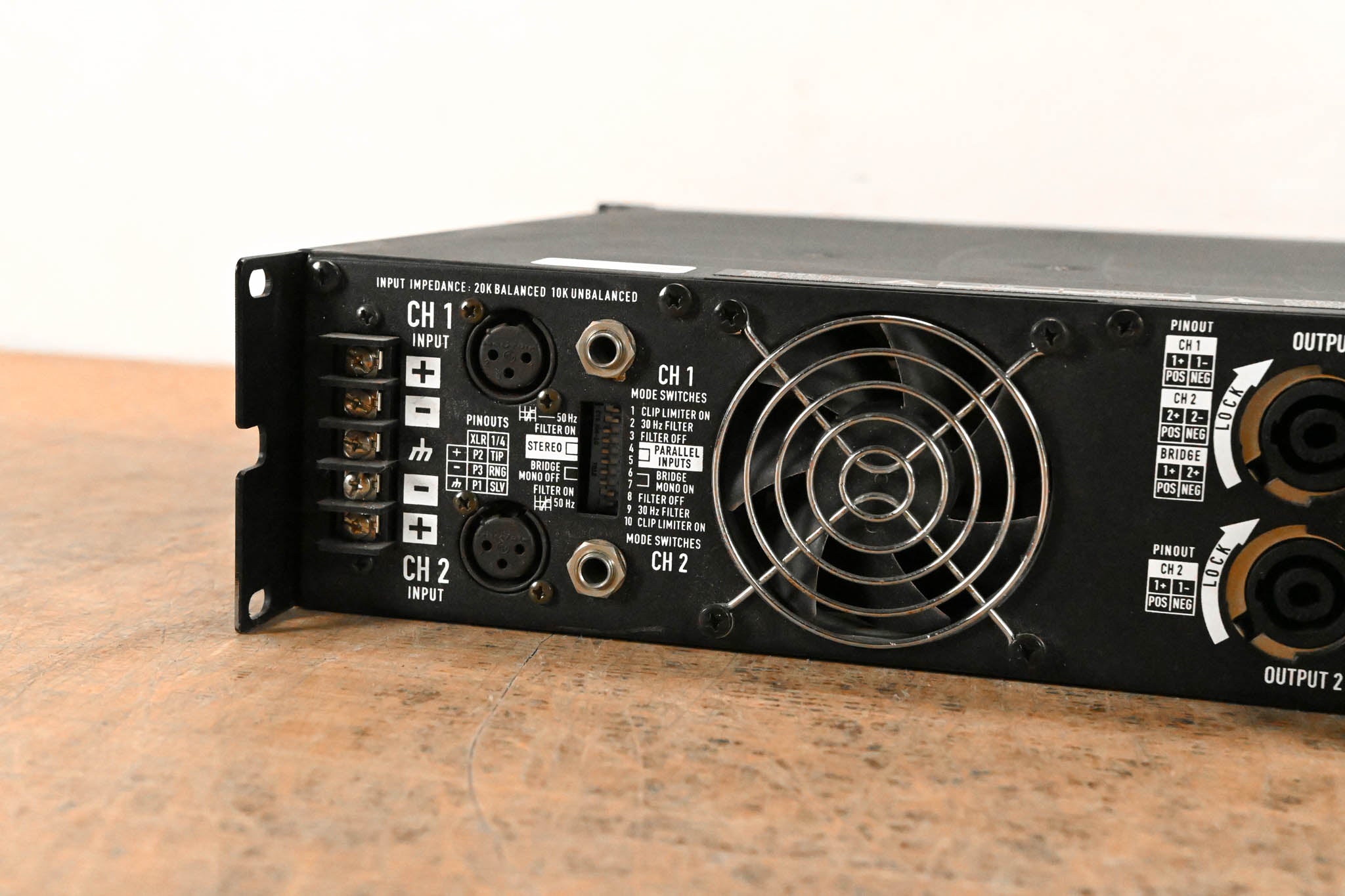 QSC RMX850 2-Channel Power Amplifier