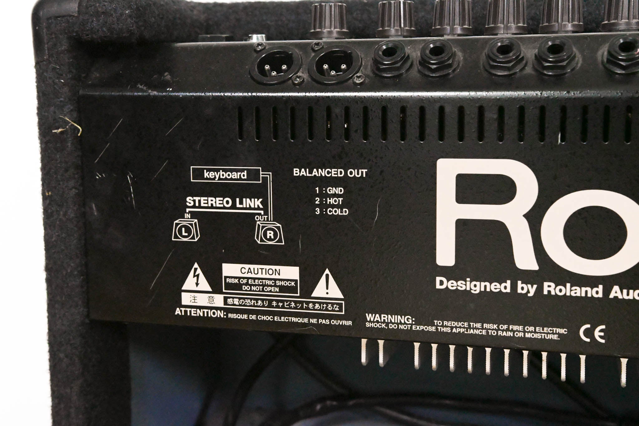 Roland KC-500 4-Channel 150W 1x15" Keyboard Combo Amplifier
