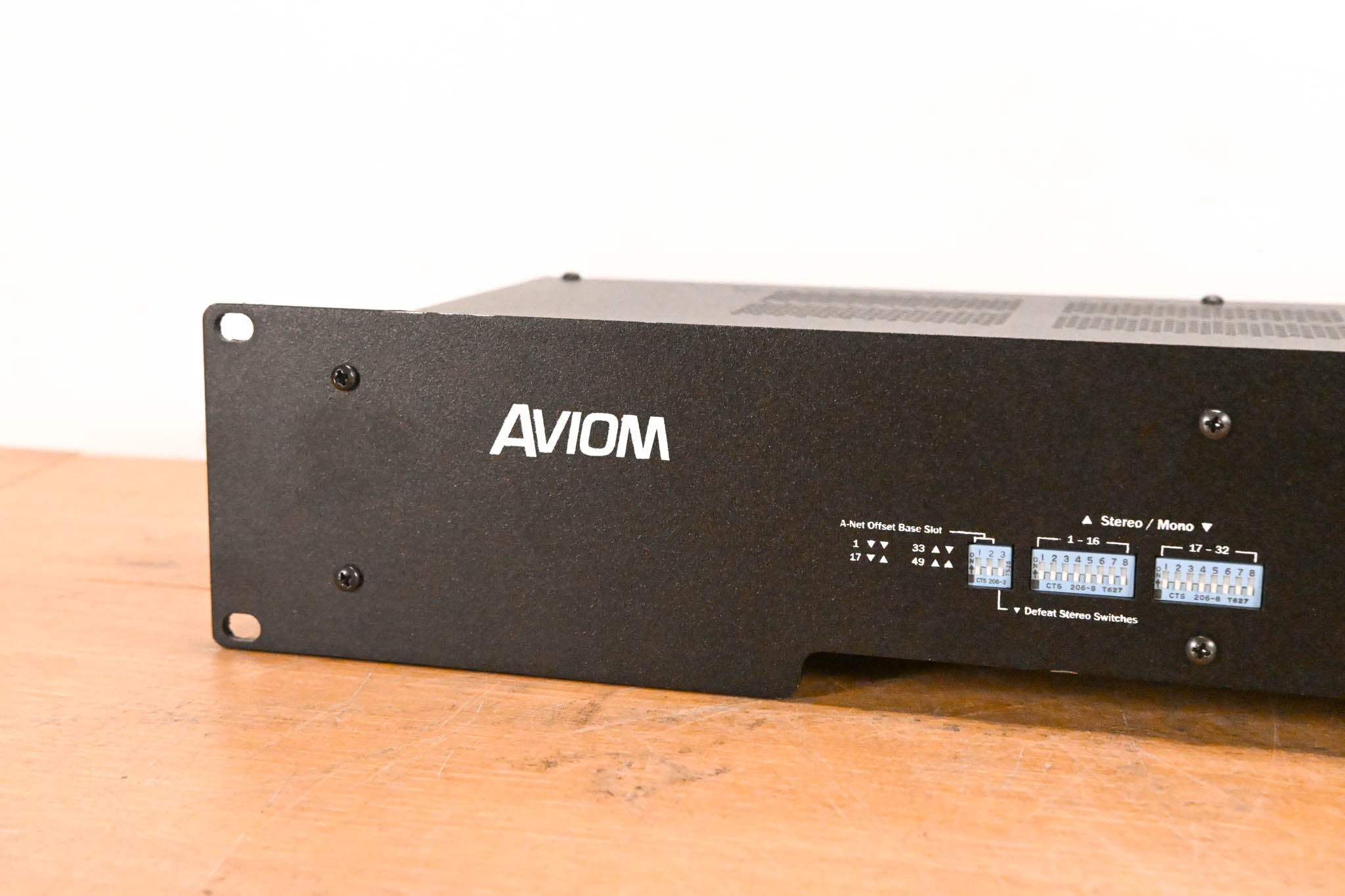 Aviom D400 A-Net Distributor