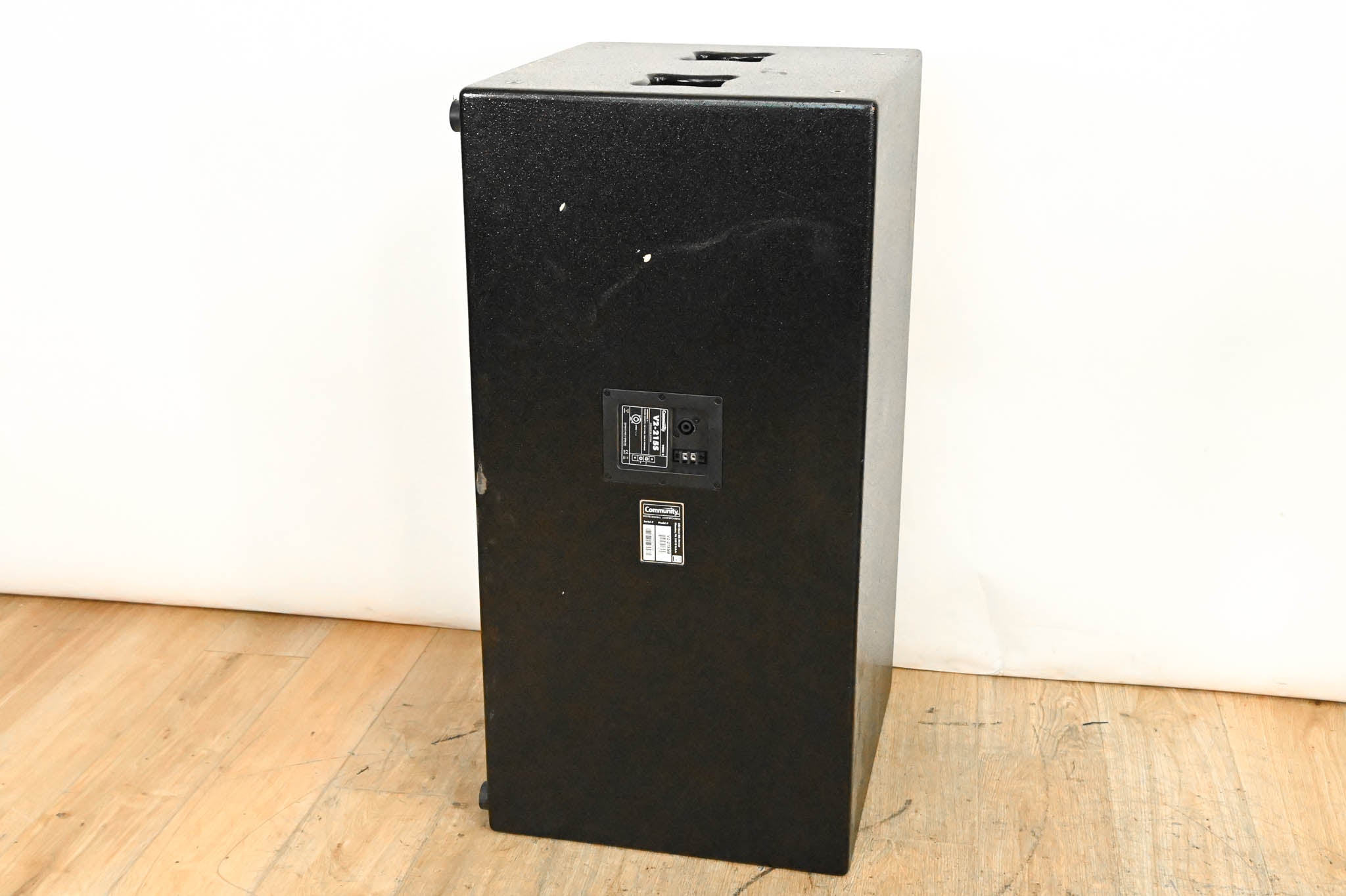 Community V2-215S Dual 15" Subwoofer System