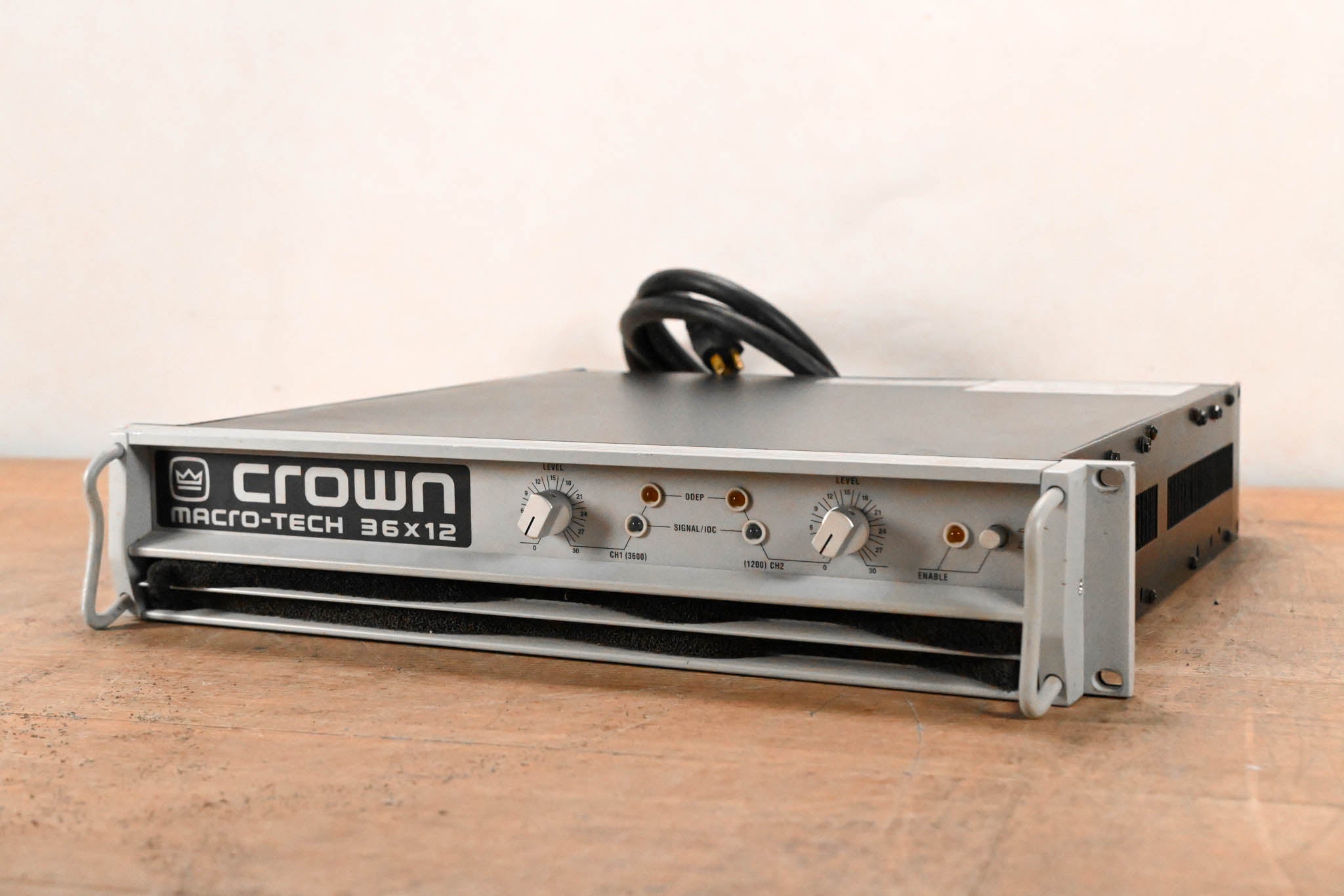 Crown Macro-Tech 36x12 2-Channel Power Amplifier