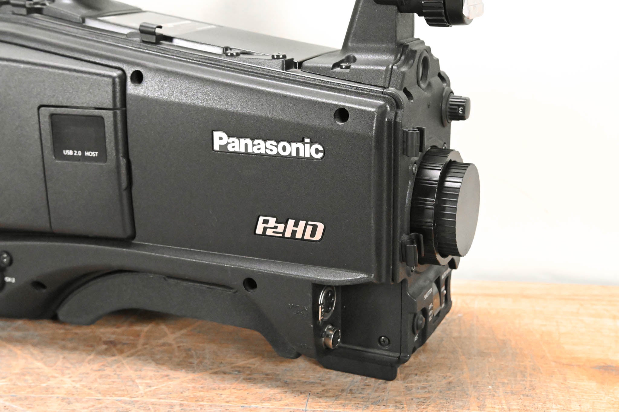 Panasonic AG-HPX610P P2 HD Shoulder-Mount Camcorder