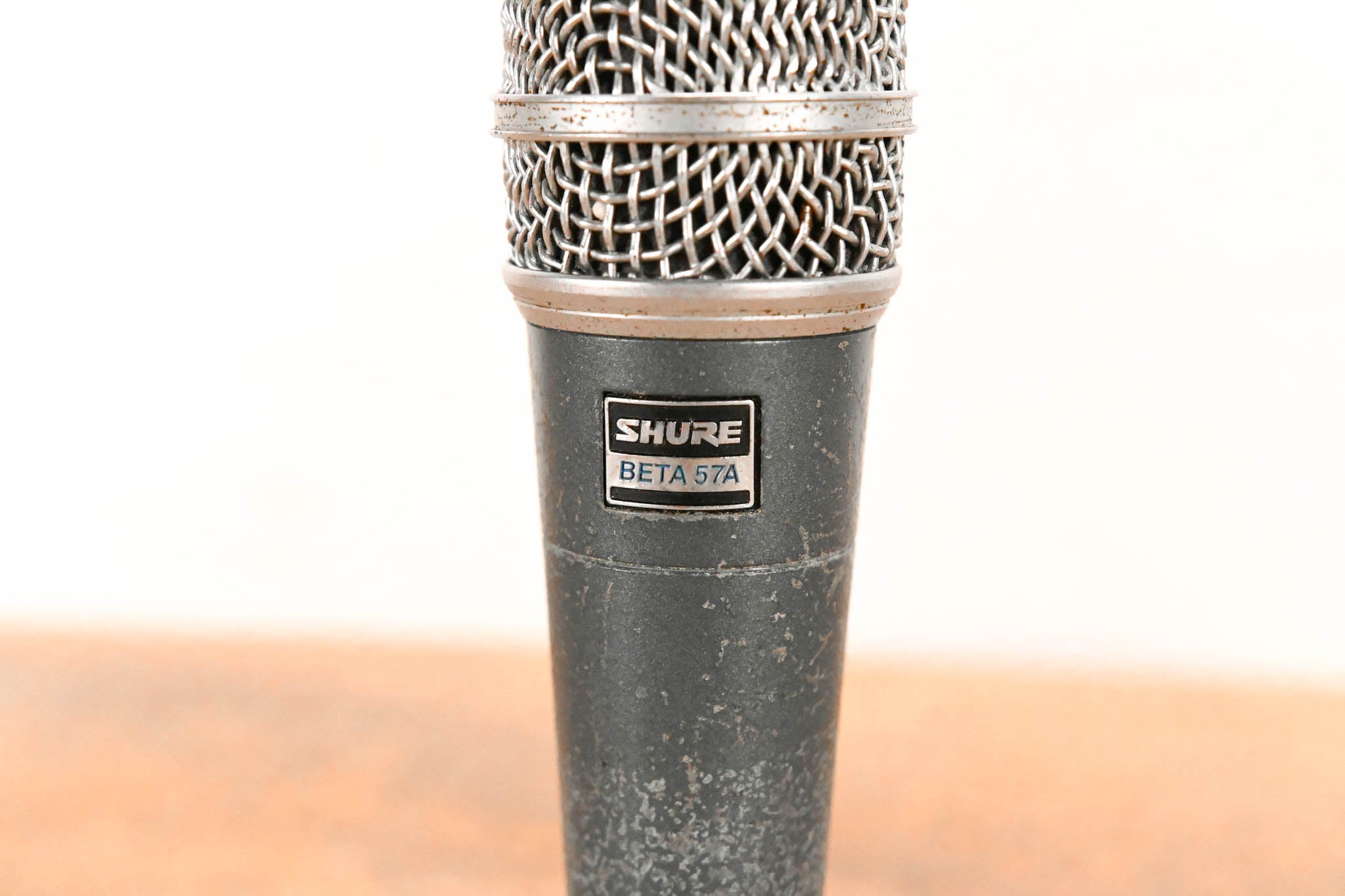 Shure Beta 57A Supercardioid Dynamic Instrument Microphone