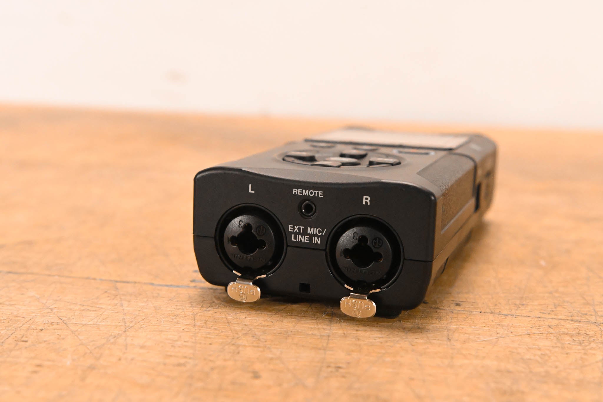 TASCAM DR-40 Handheld 4-Track Recorder