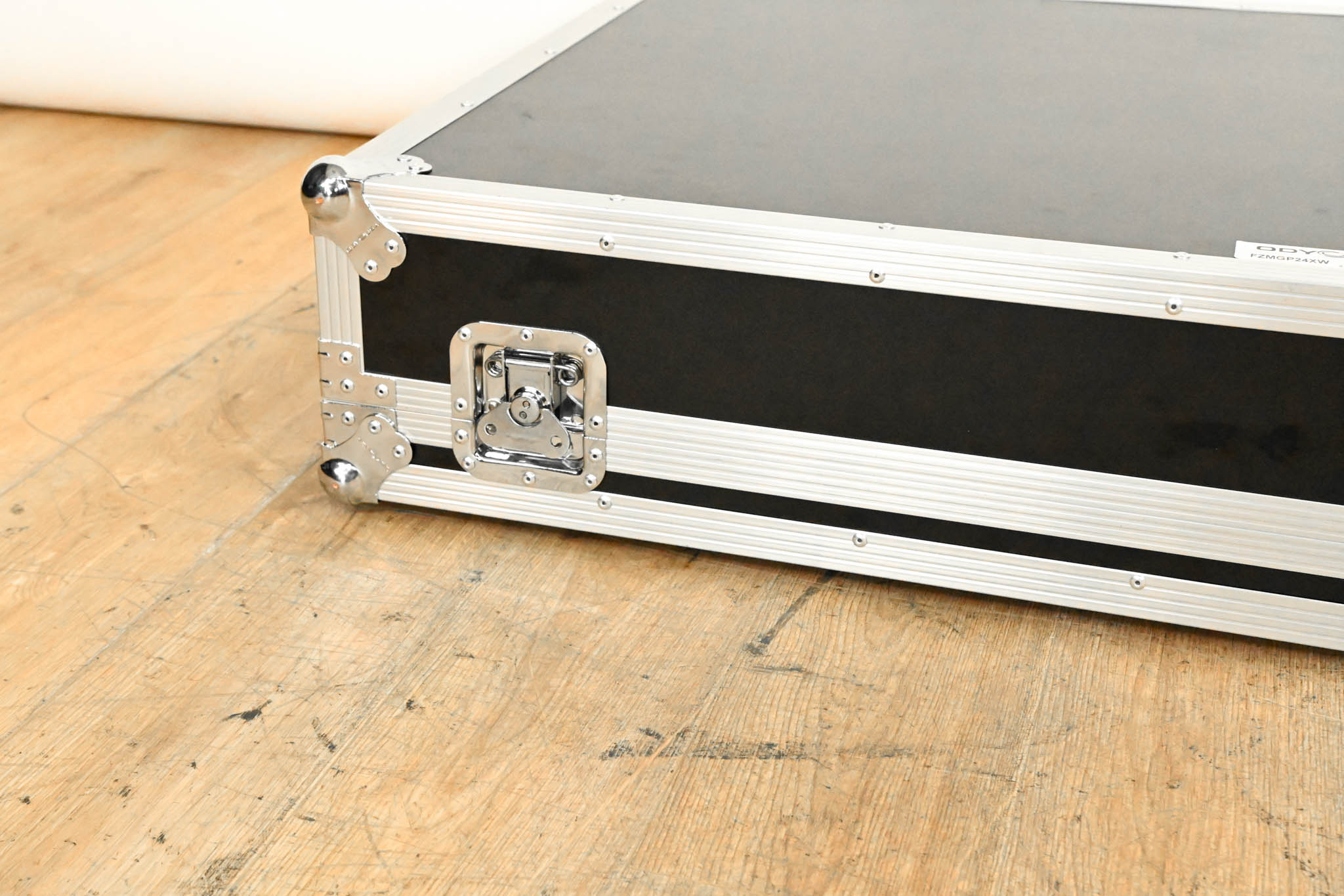 Odyssey FZMGP24XW Flight Case for Yamaha MGP 24X Mixer with Wheels