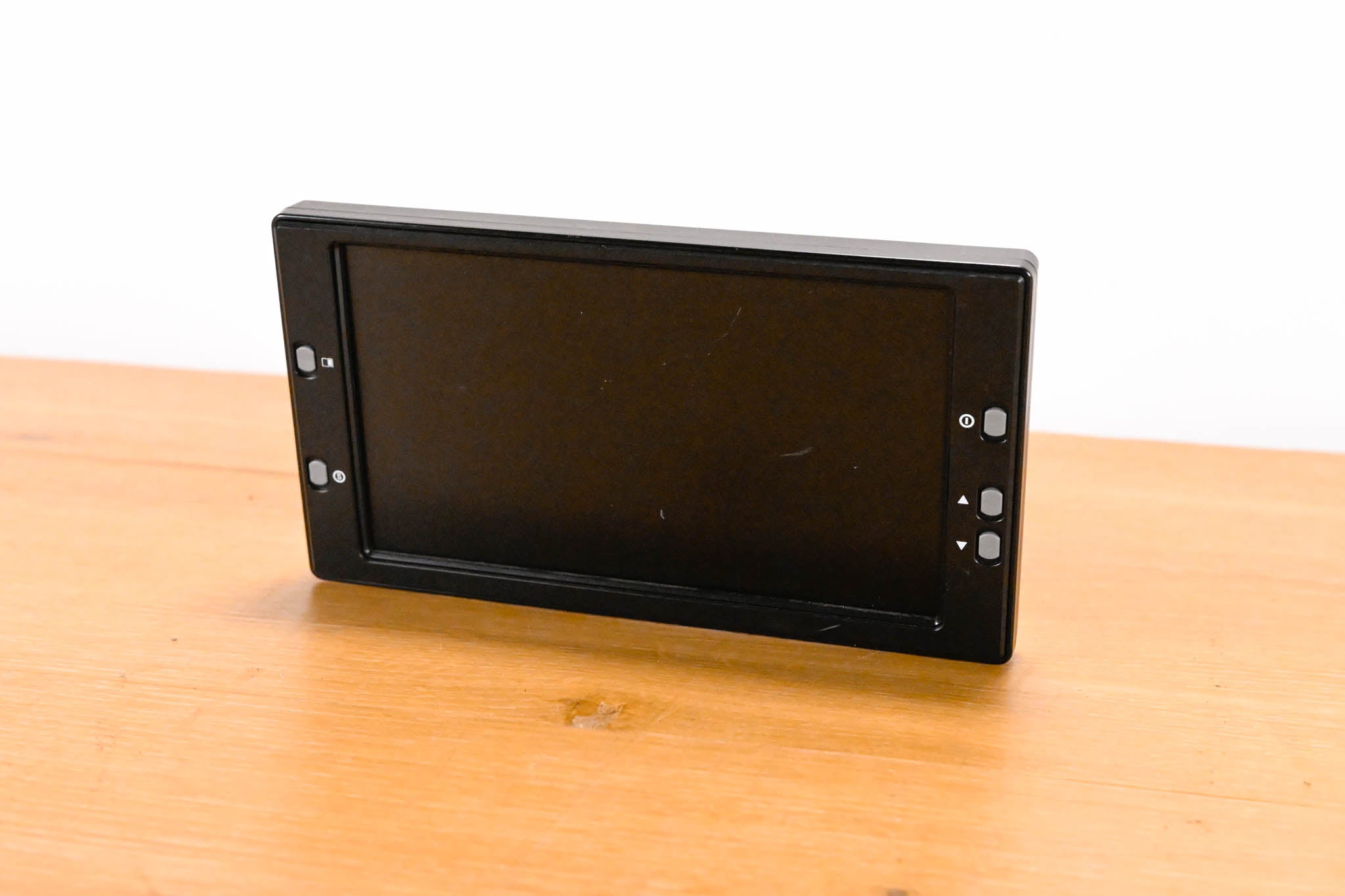VariZoom VZ-TFT7 7″ LCD Monitor (NO POWER SUPPLY) CG01M0K