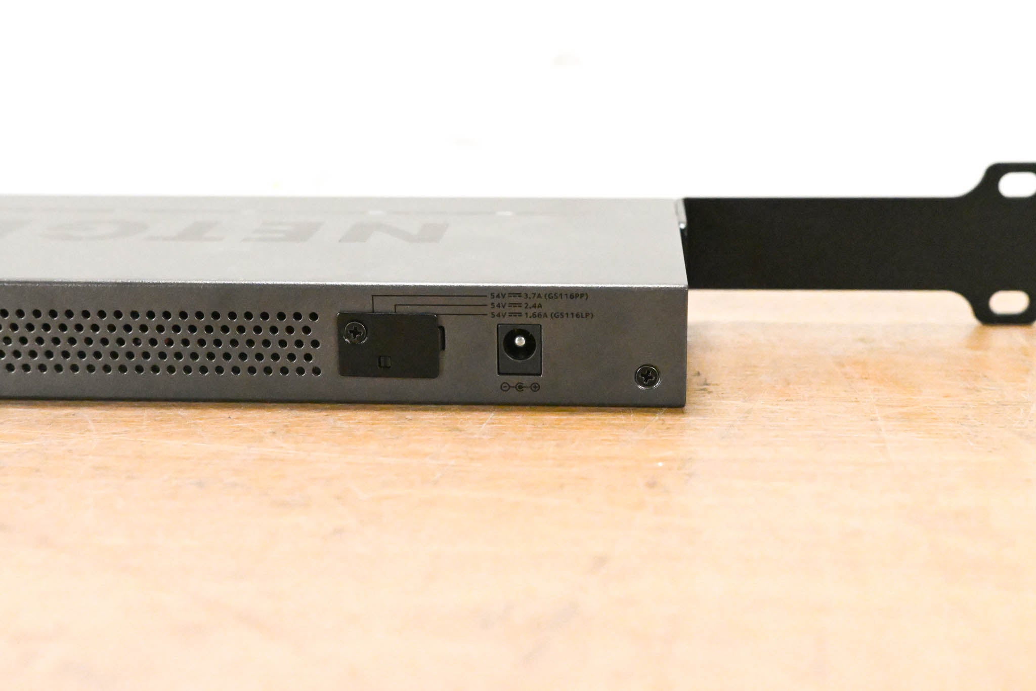 NETGEAR GS116PP 16-Port Gigabit PoE+ Compliant Unmanaged Switch