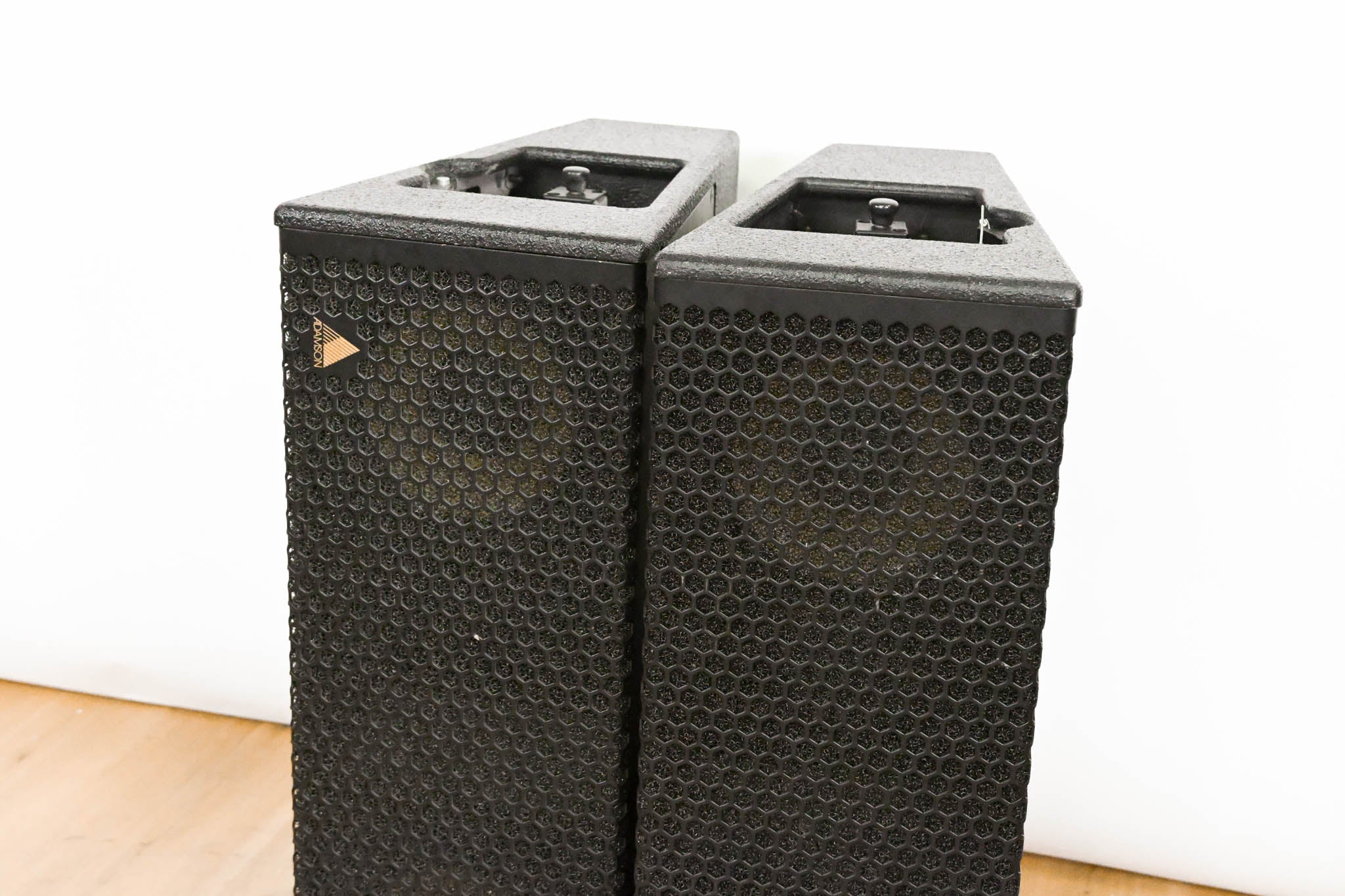 Adamson SpekTrix Wave Wide Angle Vertical Enclosure (PAIR)