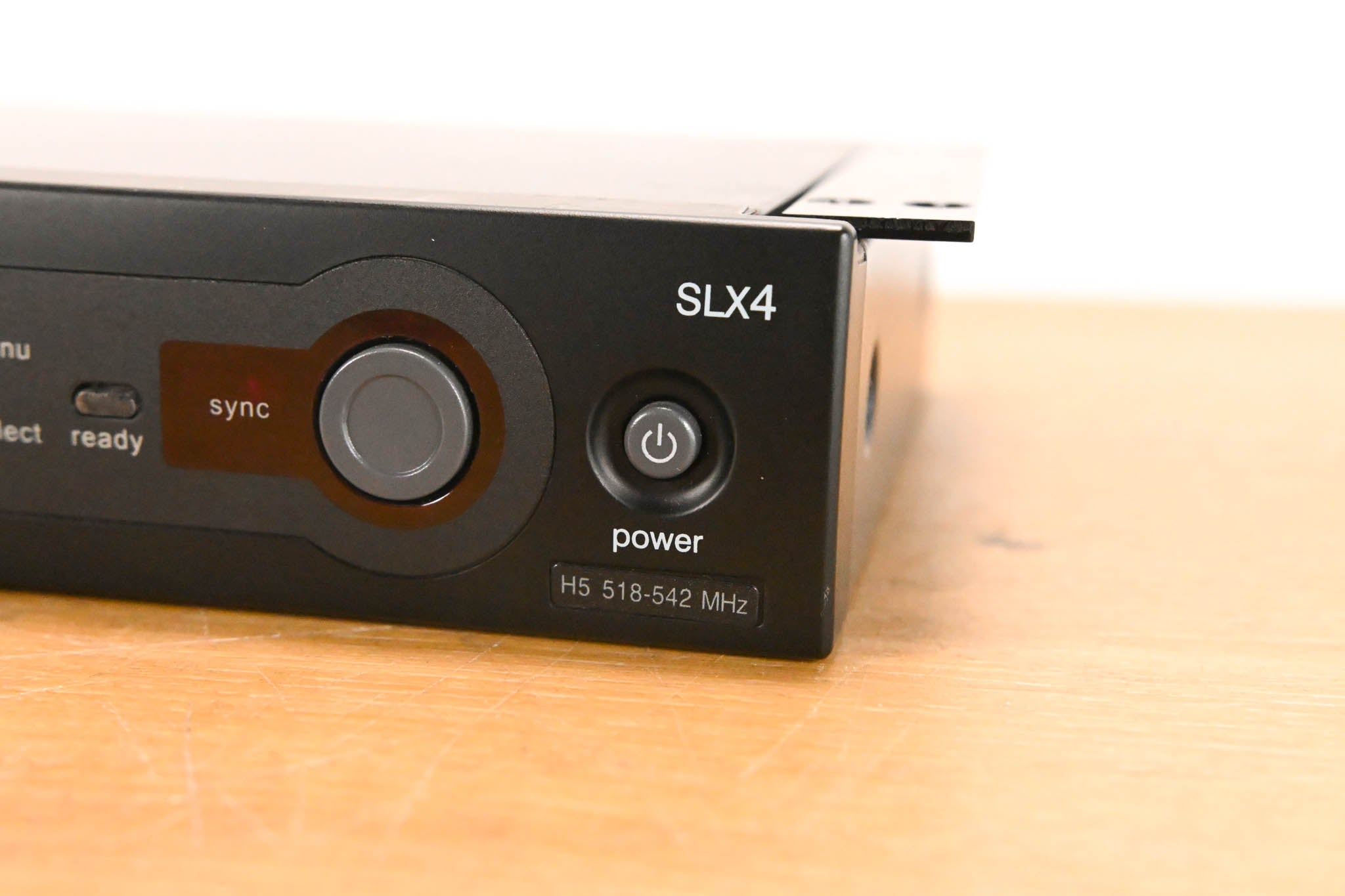 Shure SLX4 Wireless Receiver - H5 Band: 518-542 MHz (NO POWER SUPPLY)