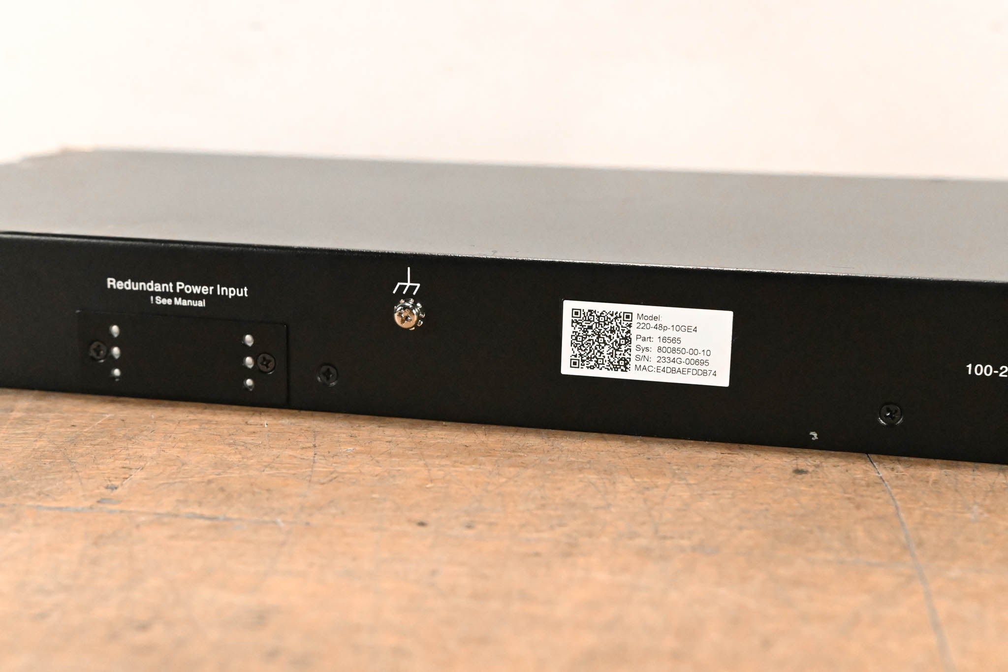 Extreme Networks 220-48P-10GE4 ExtremeSwitching 220 48-Port Switch