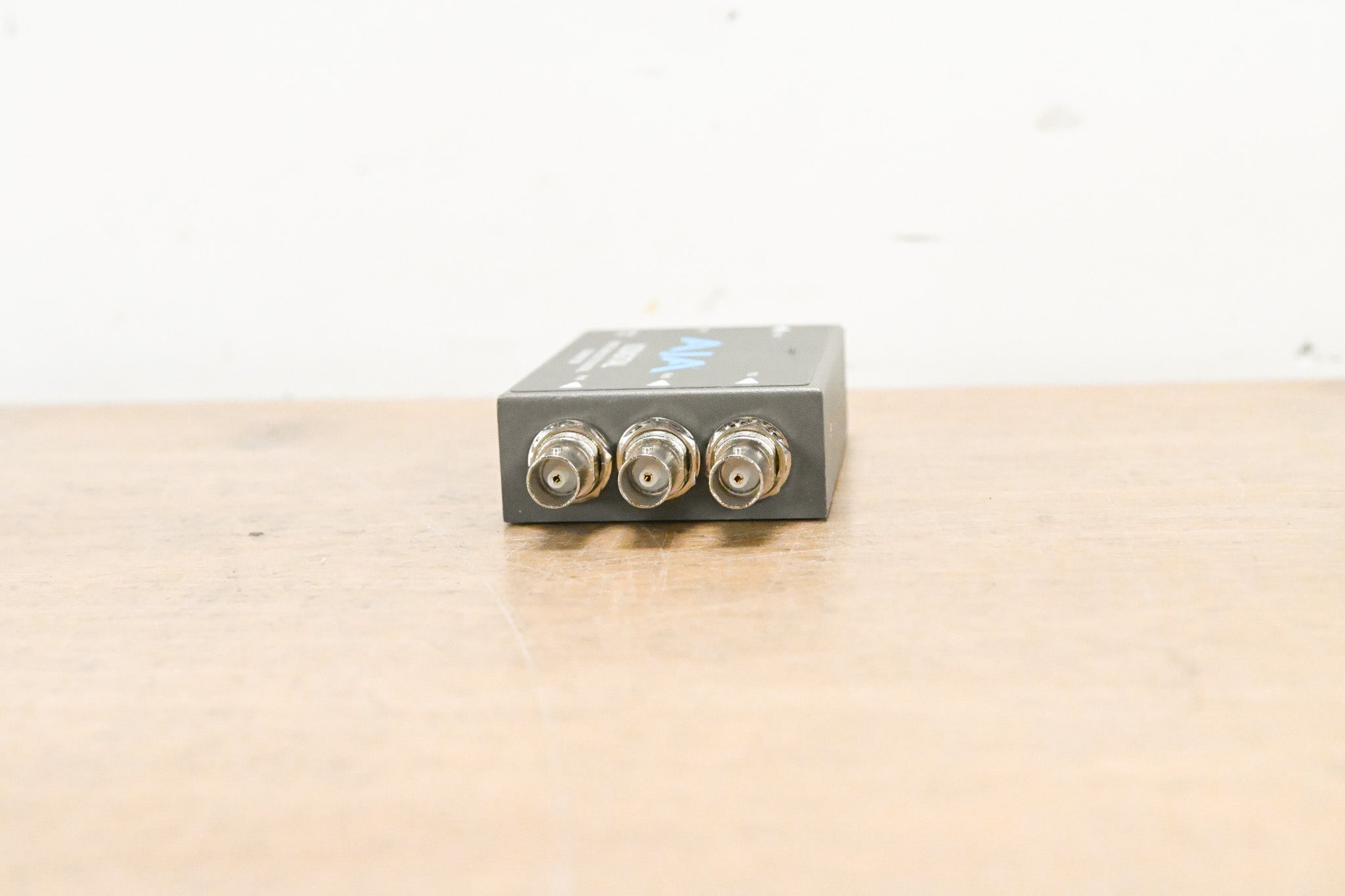 AJA V2Digital HD/SD Analog to Digital Converter (NO POWER SUPPLY)