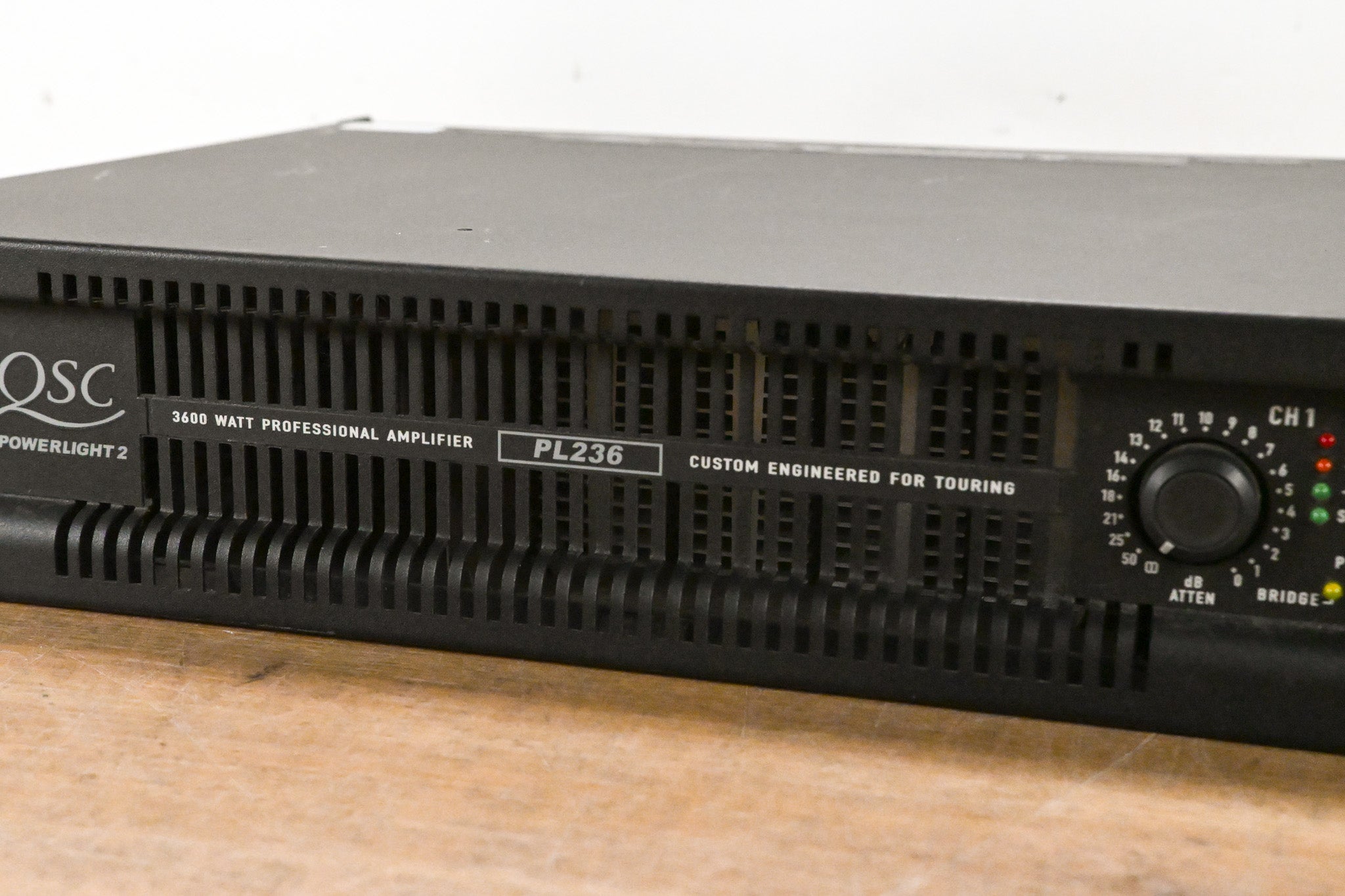 QSC PL236 PowerLight 2 Series 2-Channel Power Amplifier