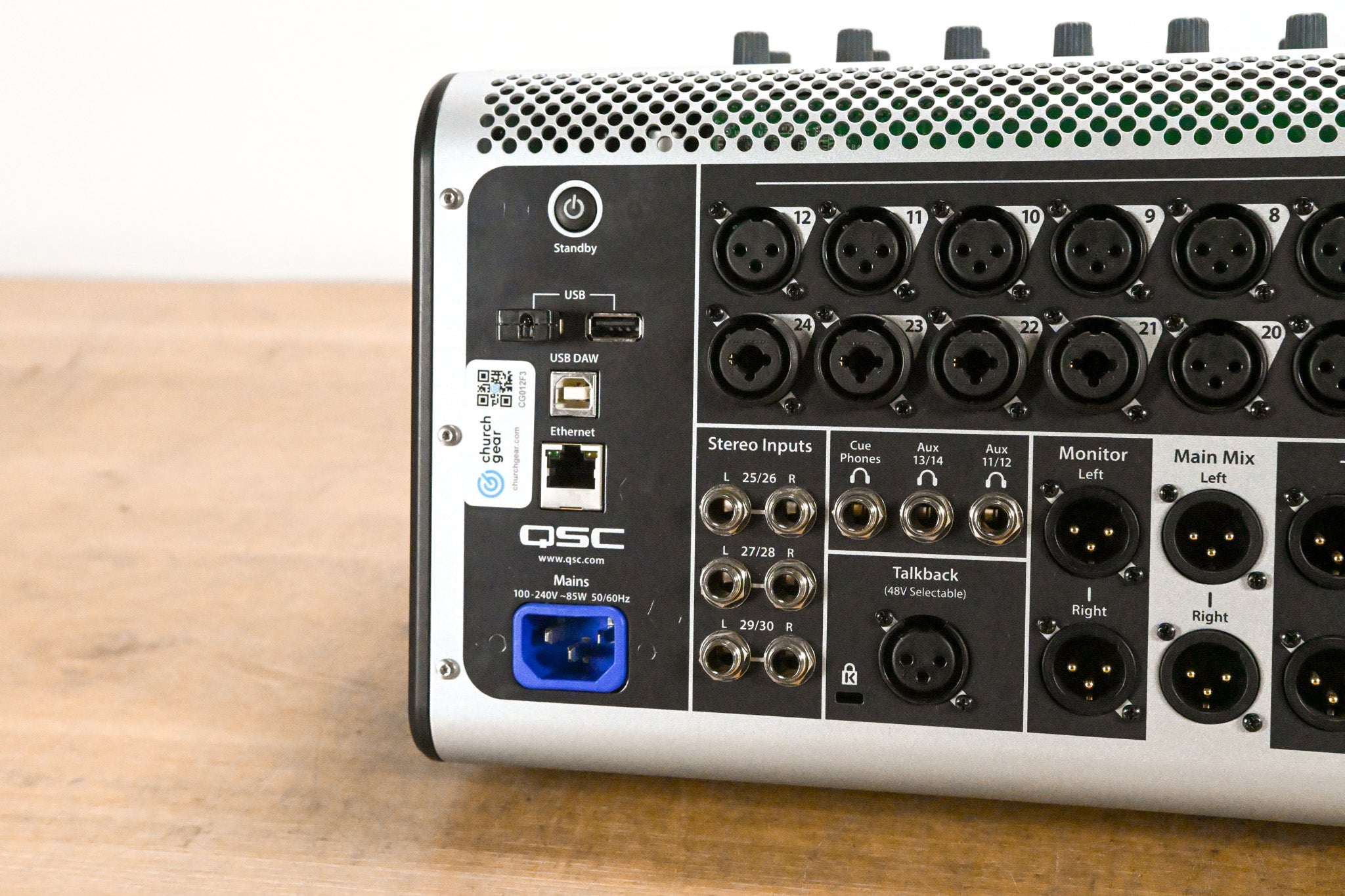 QSC Touchmix-30 Pro 32-Channel Professional Digital Mixer