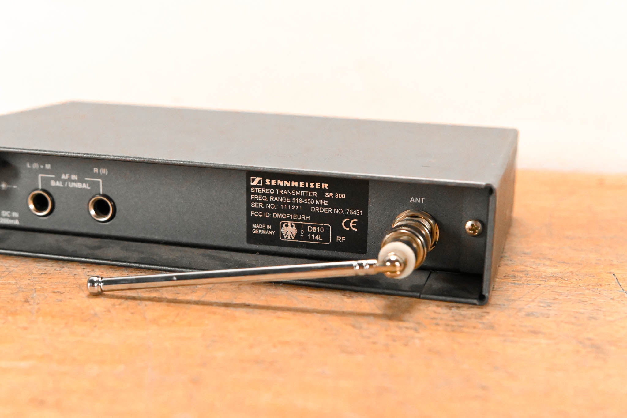 Sennheiser ew 300 IEM Wireless IEM System 518-550 MHz (NO POWER SUPPLY)