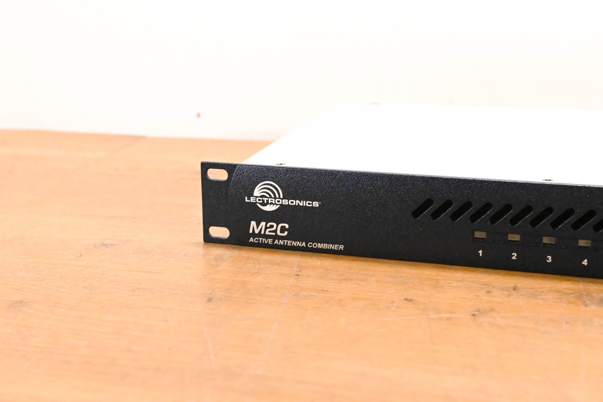Lectrosonics M2C Active Antenna Combiner - 470-615 MHz