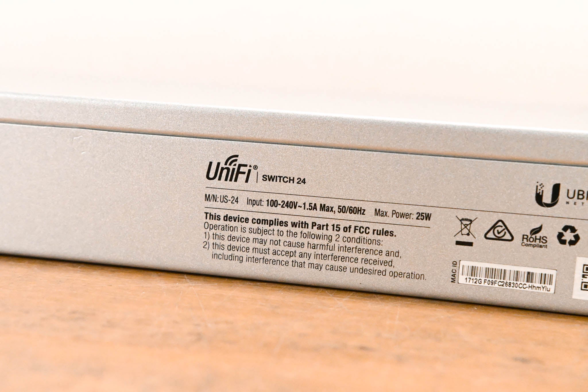 Ubiquiti UniFi US-24 Switch 24 24-Port Gigabit Ethernet Switch