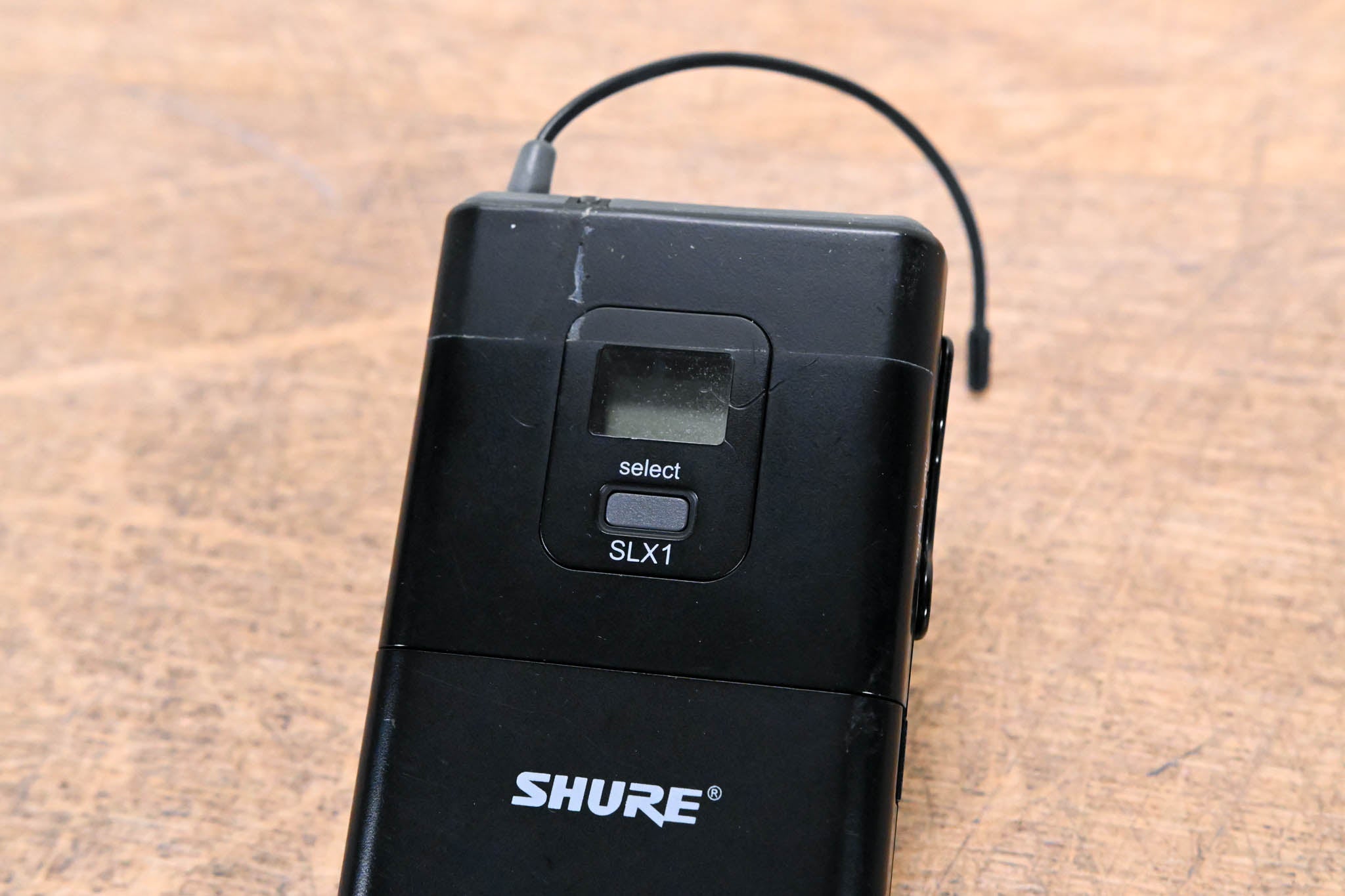 Shure SLX14 Bodypack Wireless System - J3 Band: 572-596 MHz