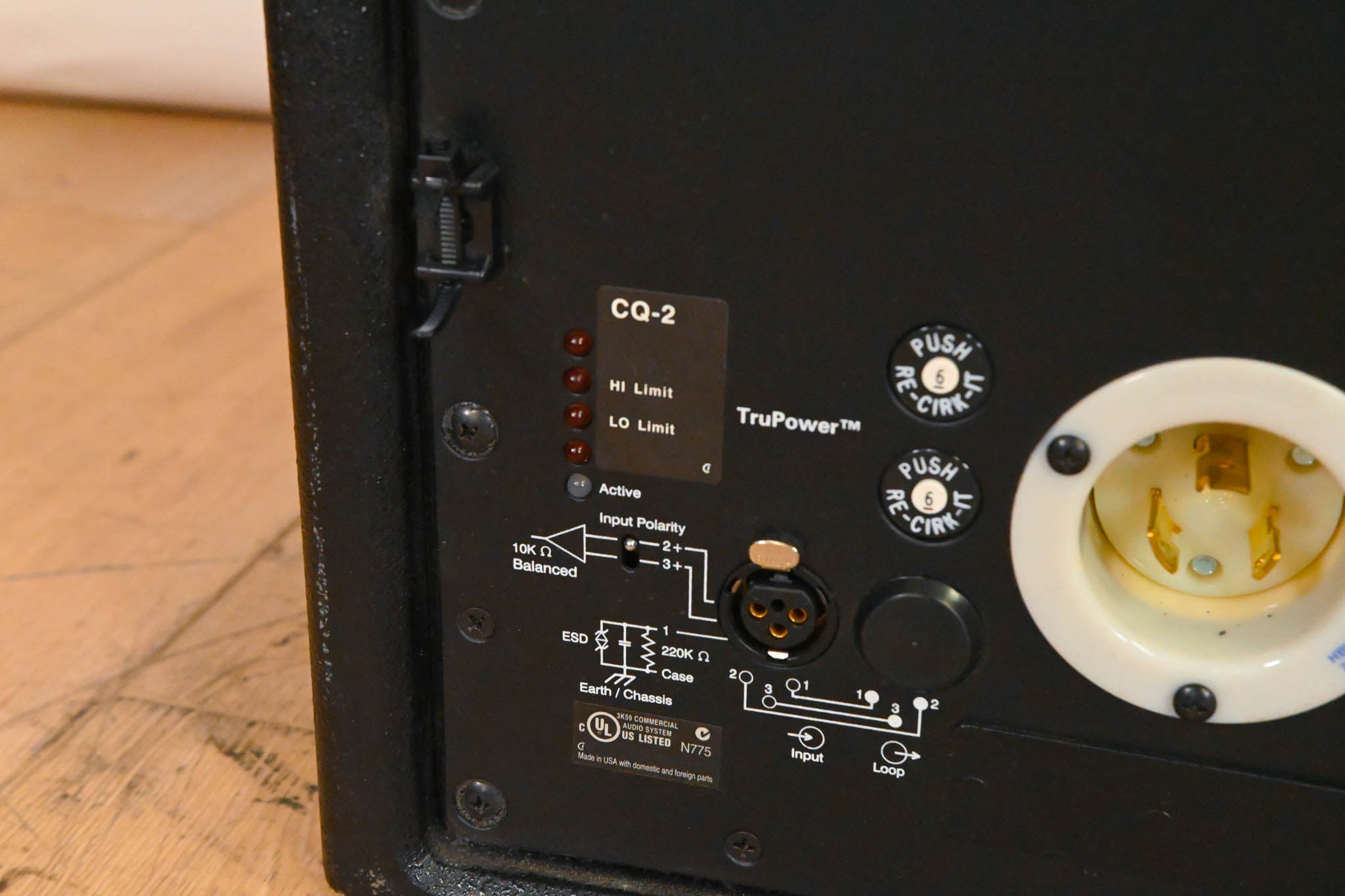 Meyer Sound CQ-2 Narrow Coverage Main Loudspeaker (PAIR)