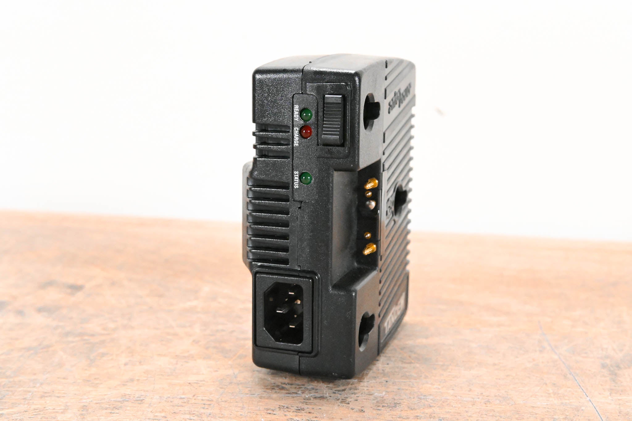 Anton Bauer Tandem-70 On-Camera AC Power/Charger