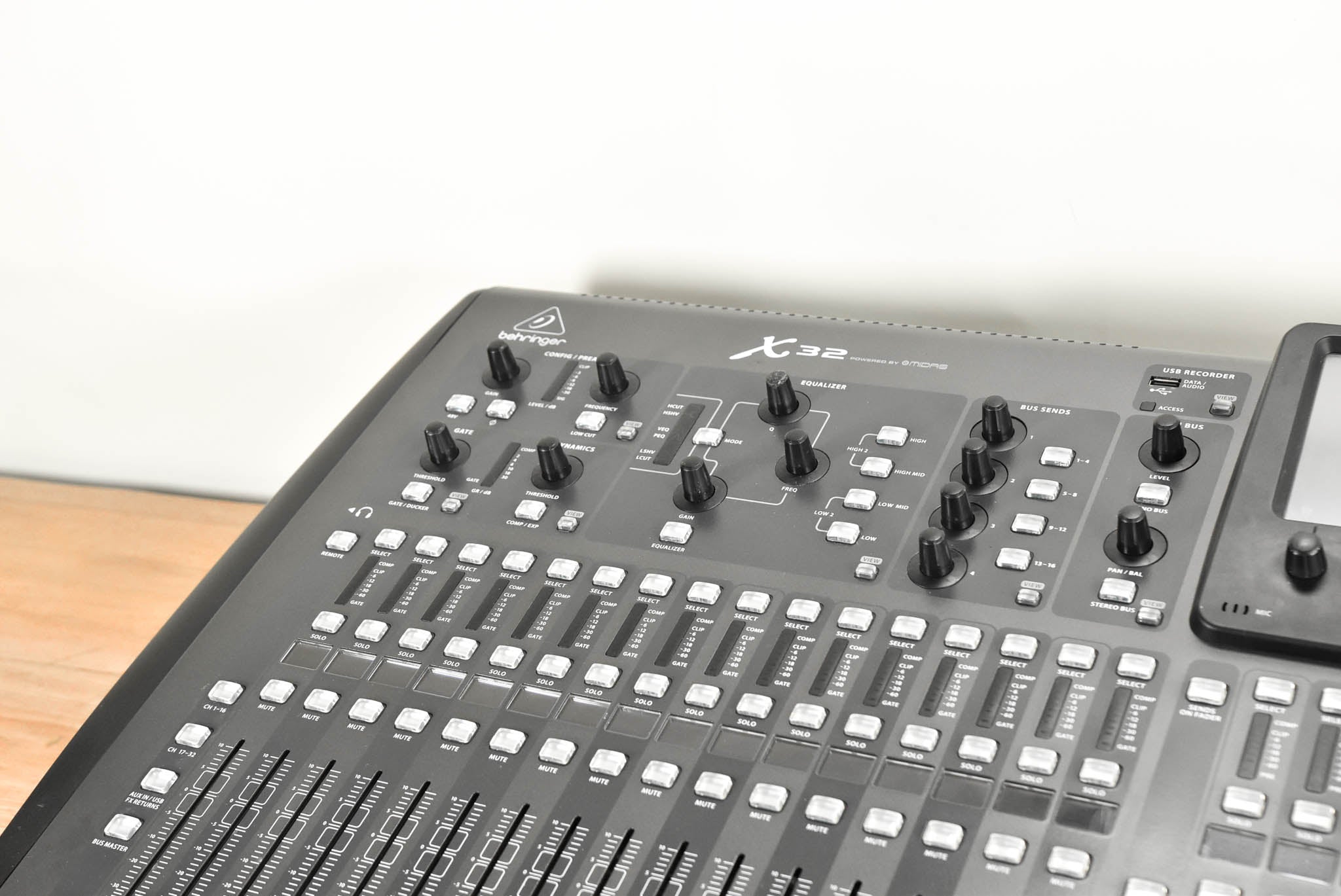 Behringer X32 40-Channel Digital Audio Mixing Console