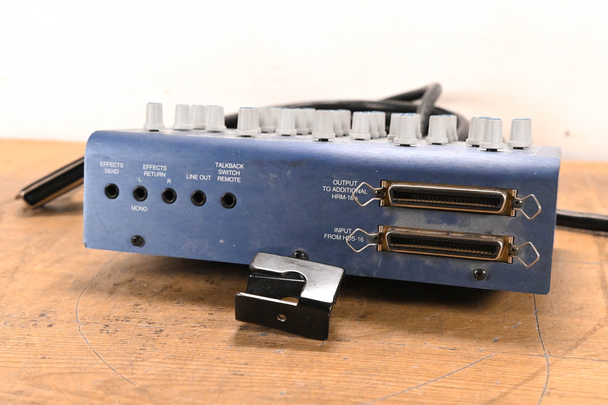 Furman HRM-16 16-Channel Headphone Mixing Station